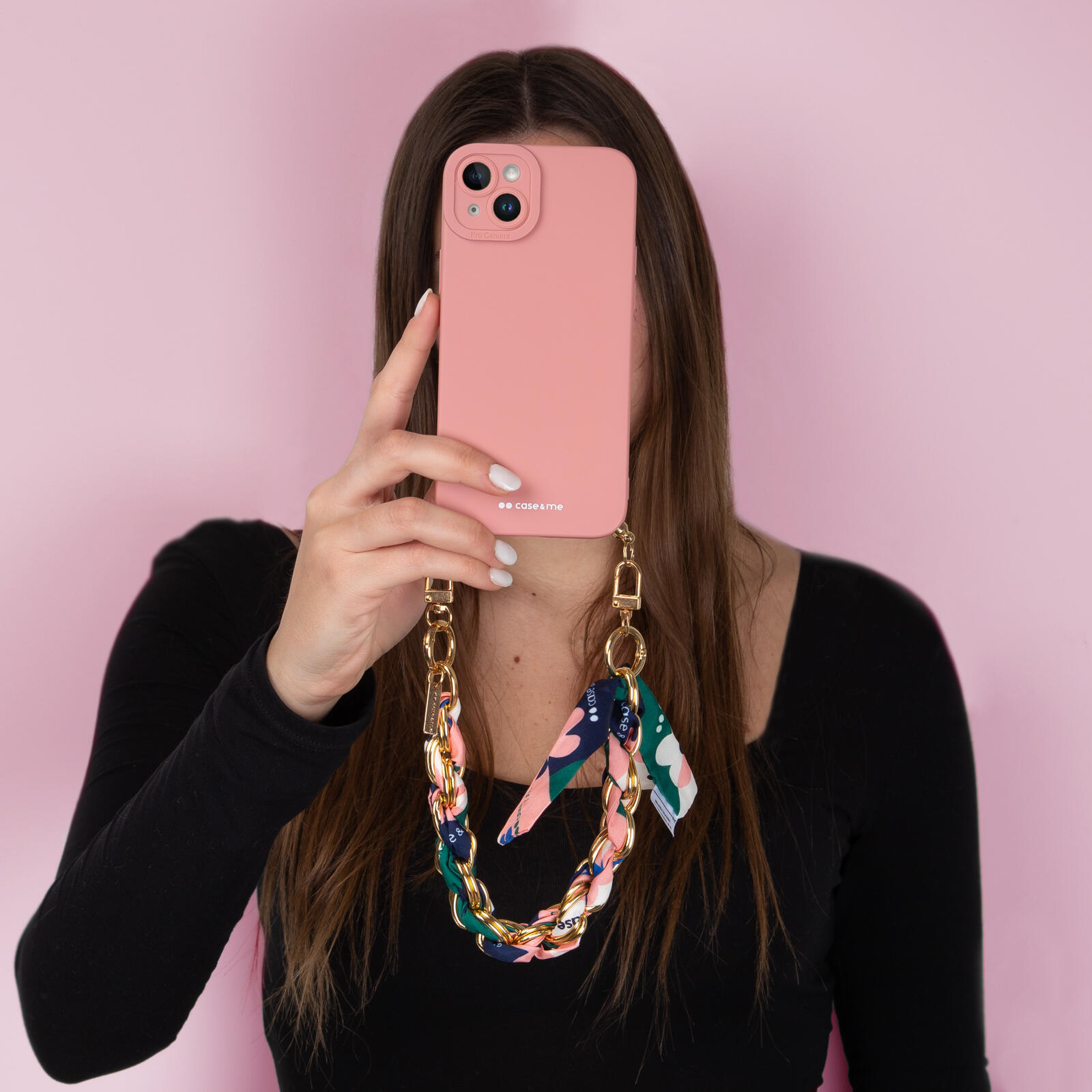 Cover per iPhone 14 Plus con catenella da polso e foulard 4/6