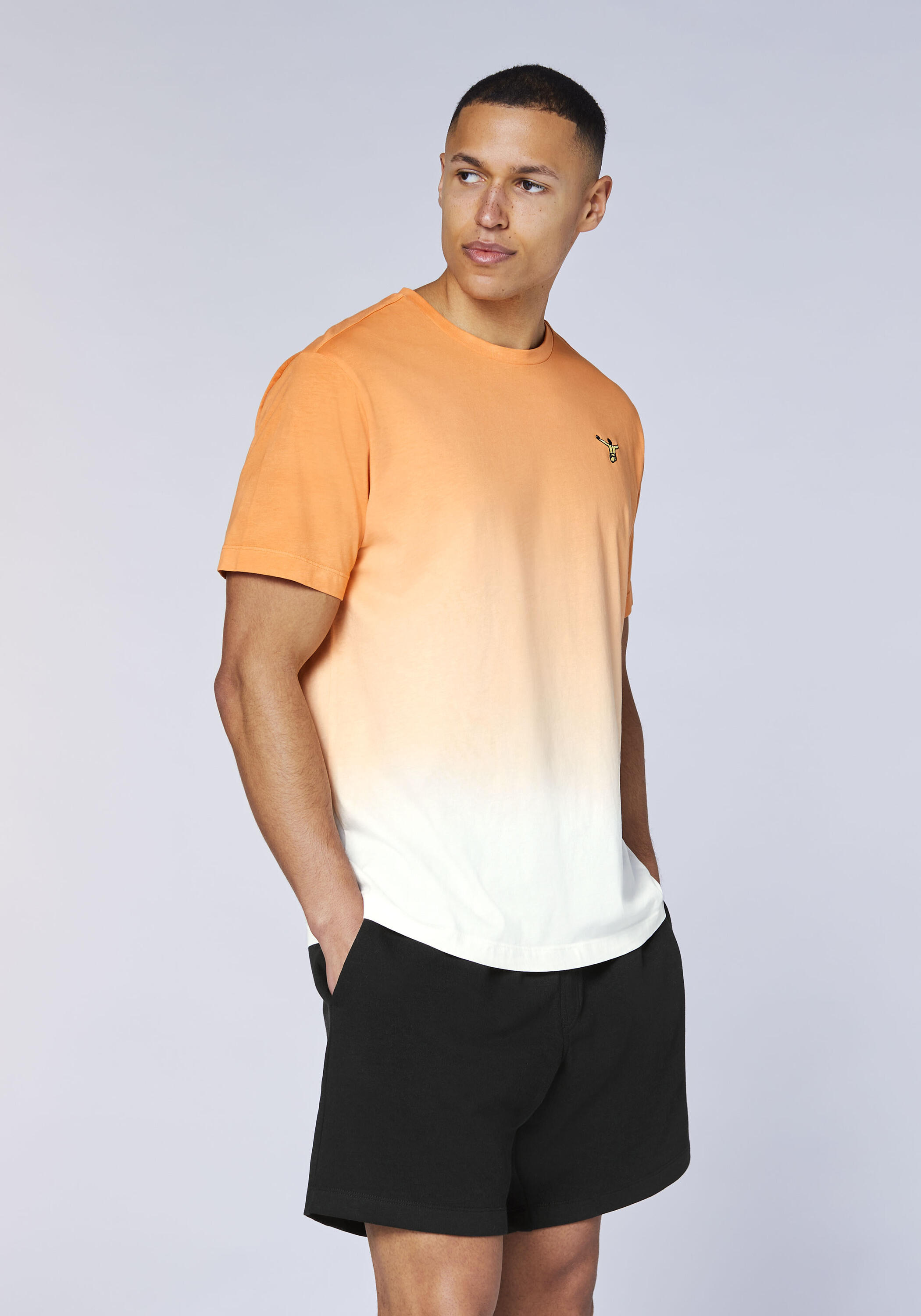 T-Shirt mit Dip-Dye Farbverlauf 3/7