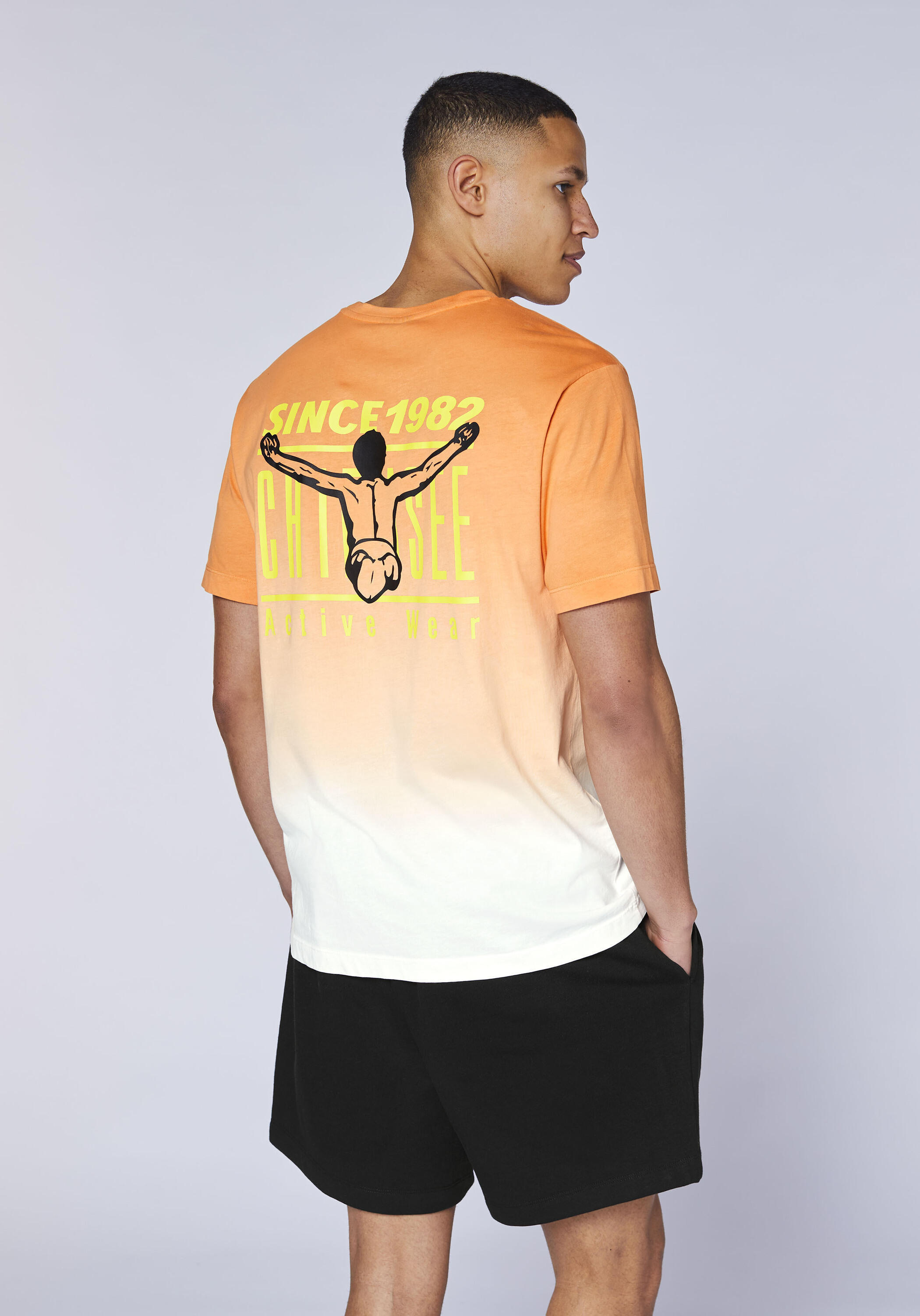 T-Shirt mit Dip-Dye Farbverlauf 4/7