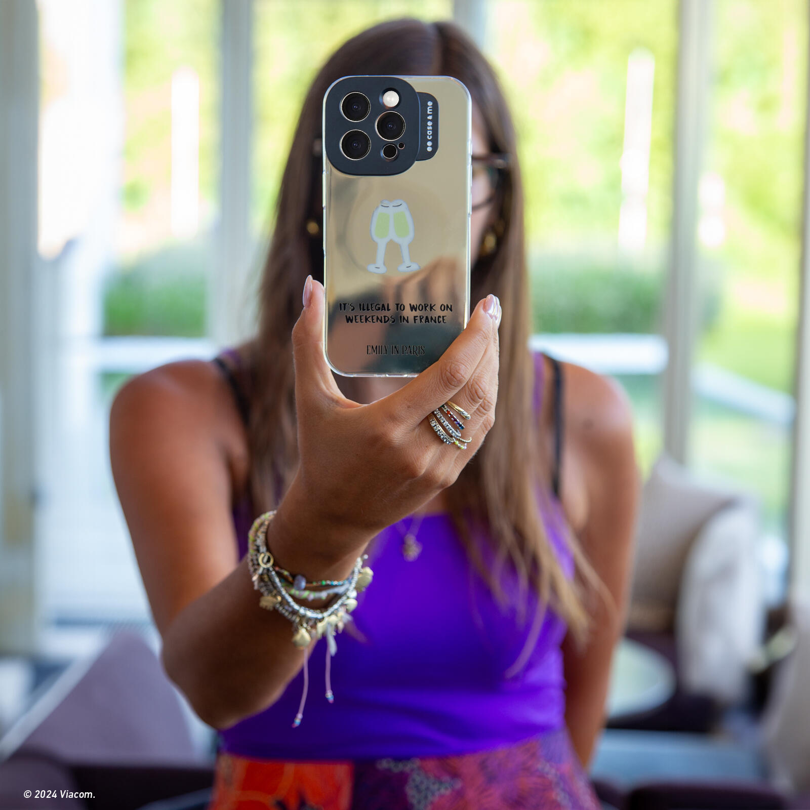 Cover Emily in Paris compatibile MagSafe per iPhone 16 Pro 3/6