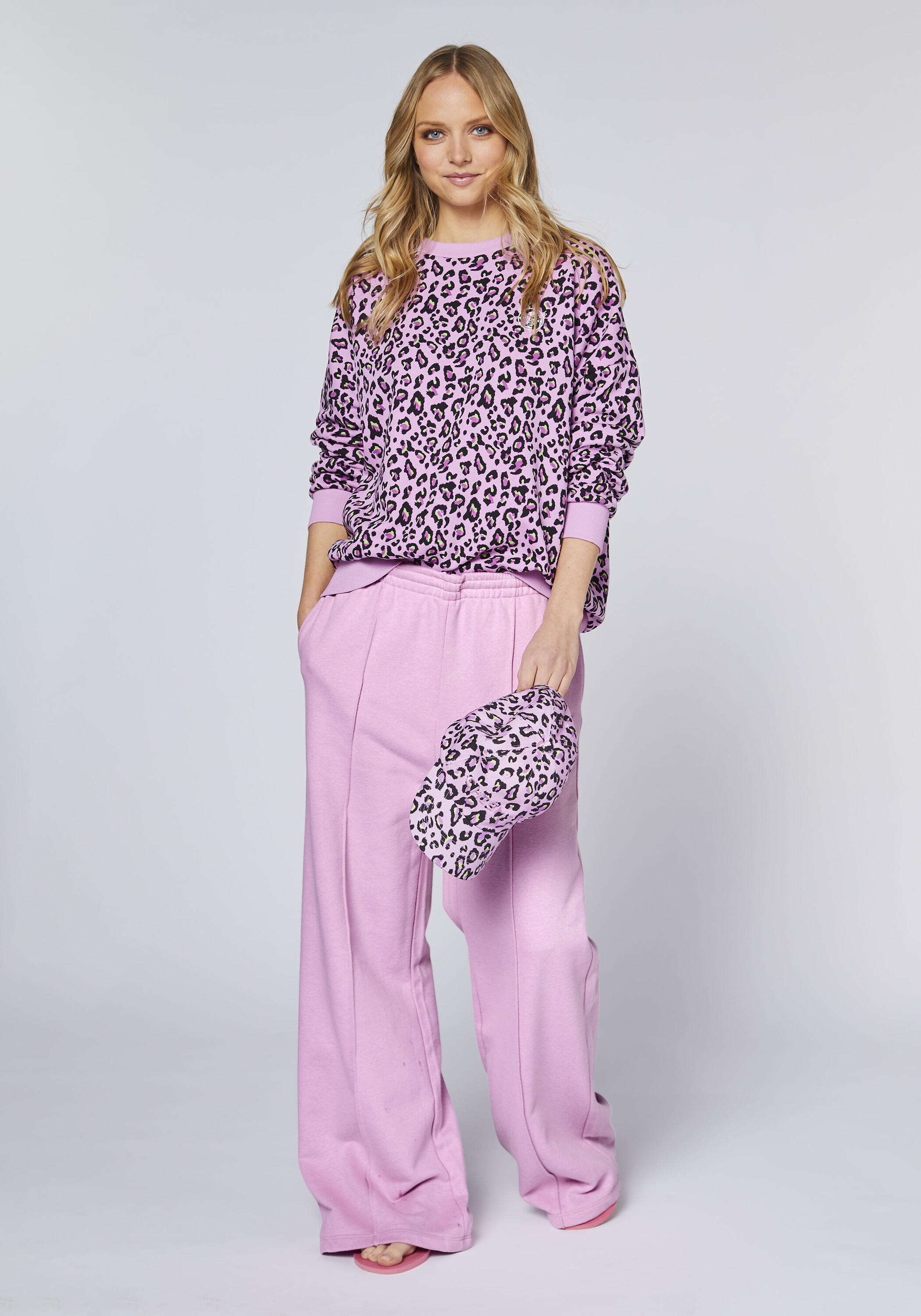 Sweatshirt mit Leo-Allover Print 5/7