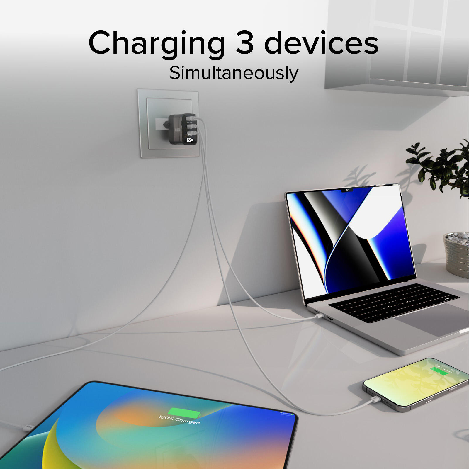 Caricabatterie 65W, display LCD, 2 Uscite USB-C PD, 1 USB-A Adaptive Fast Charge 7/7