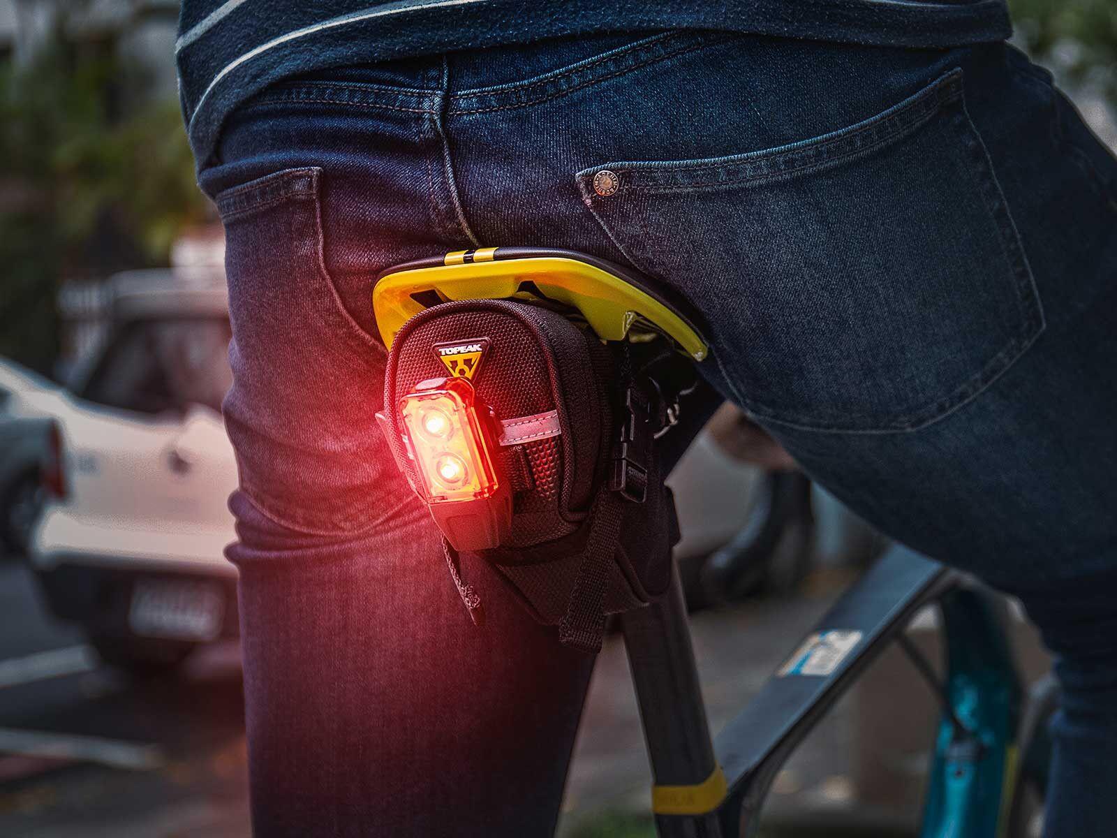 Topeak TailLux 25 USB luz traseira preta 3/7