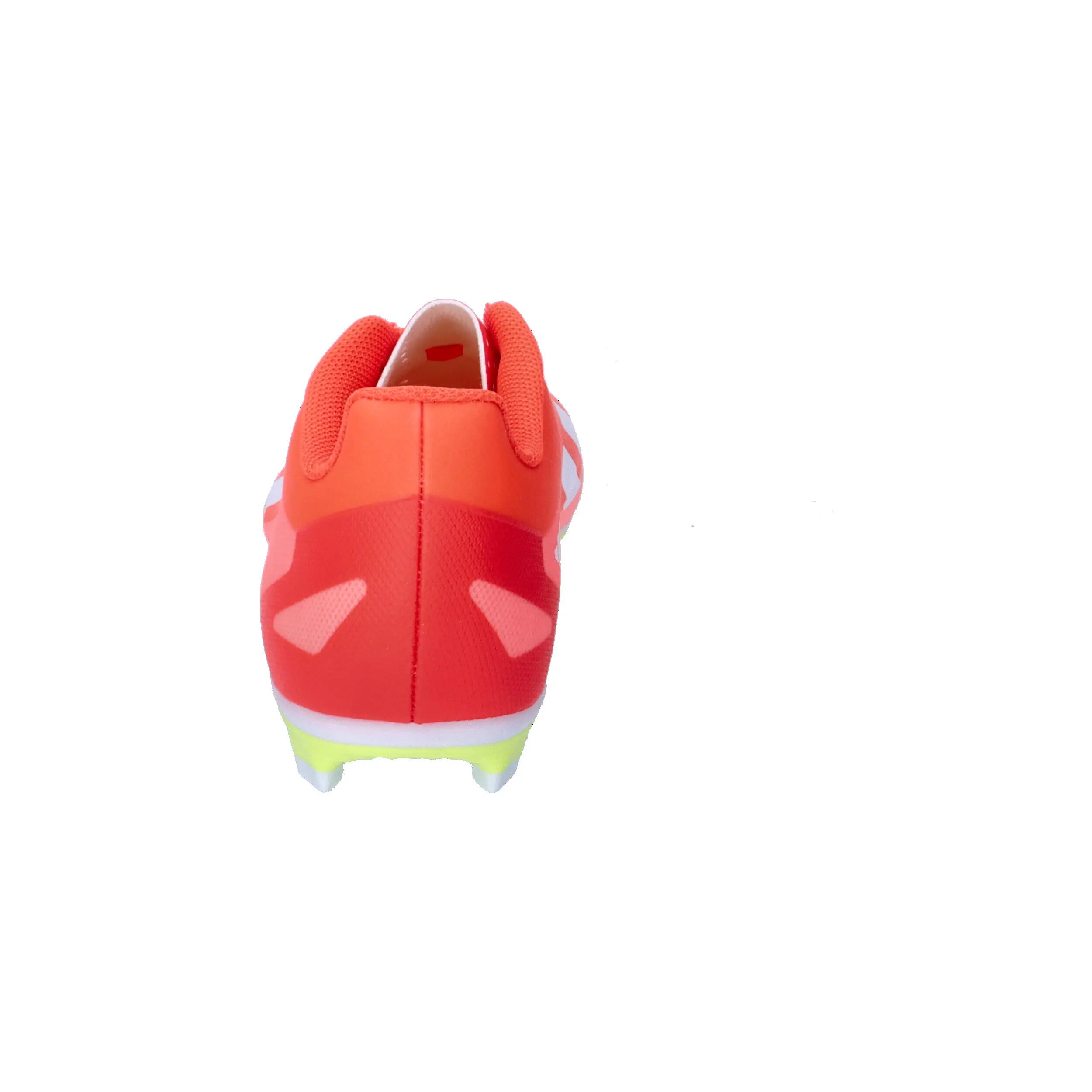Chuteiras Adidas modelo IG0616 para unissex 13/15