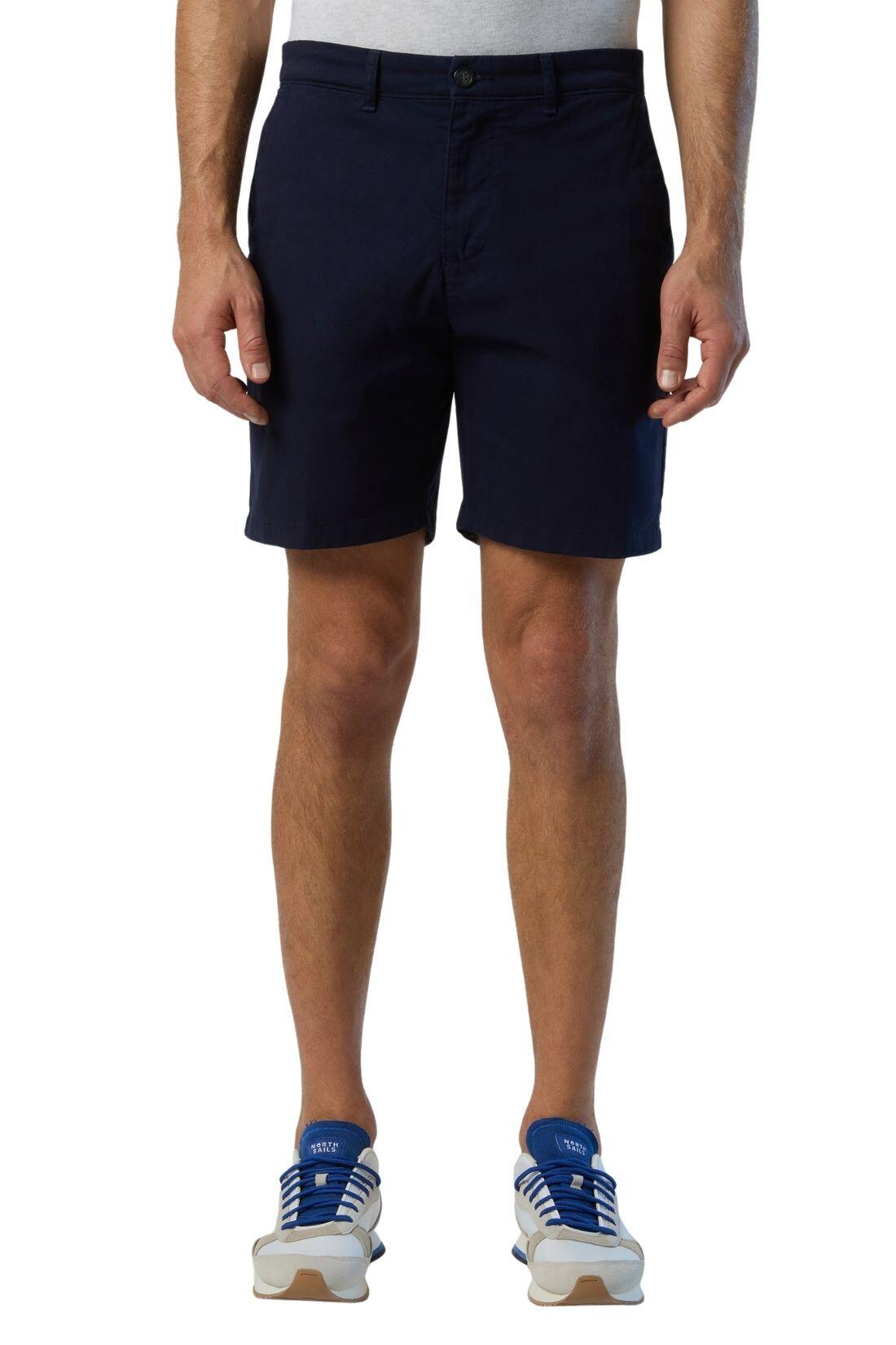 Bermuda chino uomo in gabardina 2/3