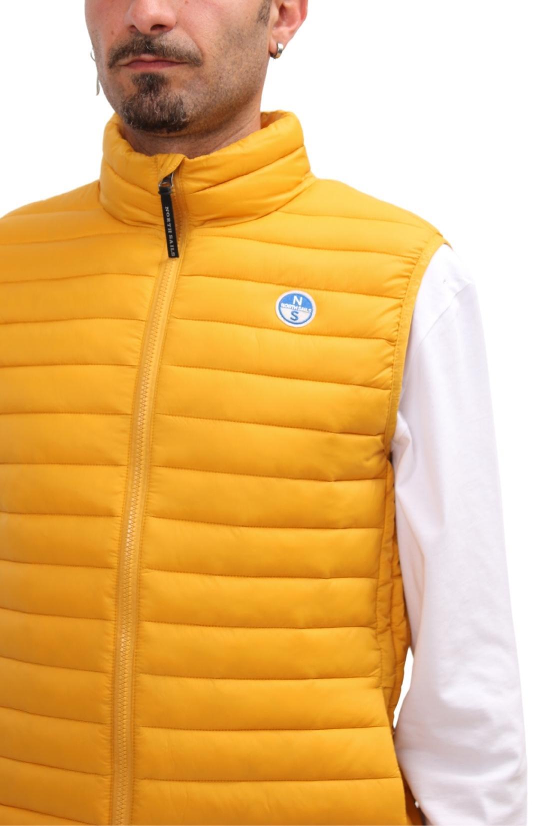 Herren - sportswear - ärmellose jacke - regular, polyamid - ocker 2/5