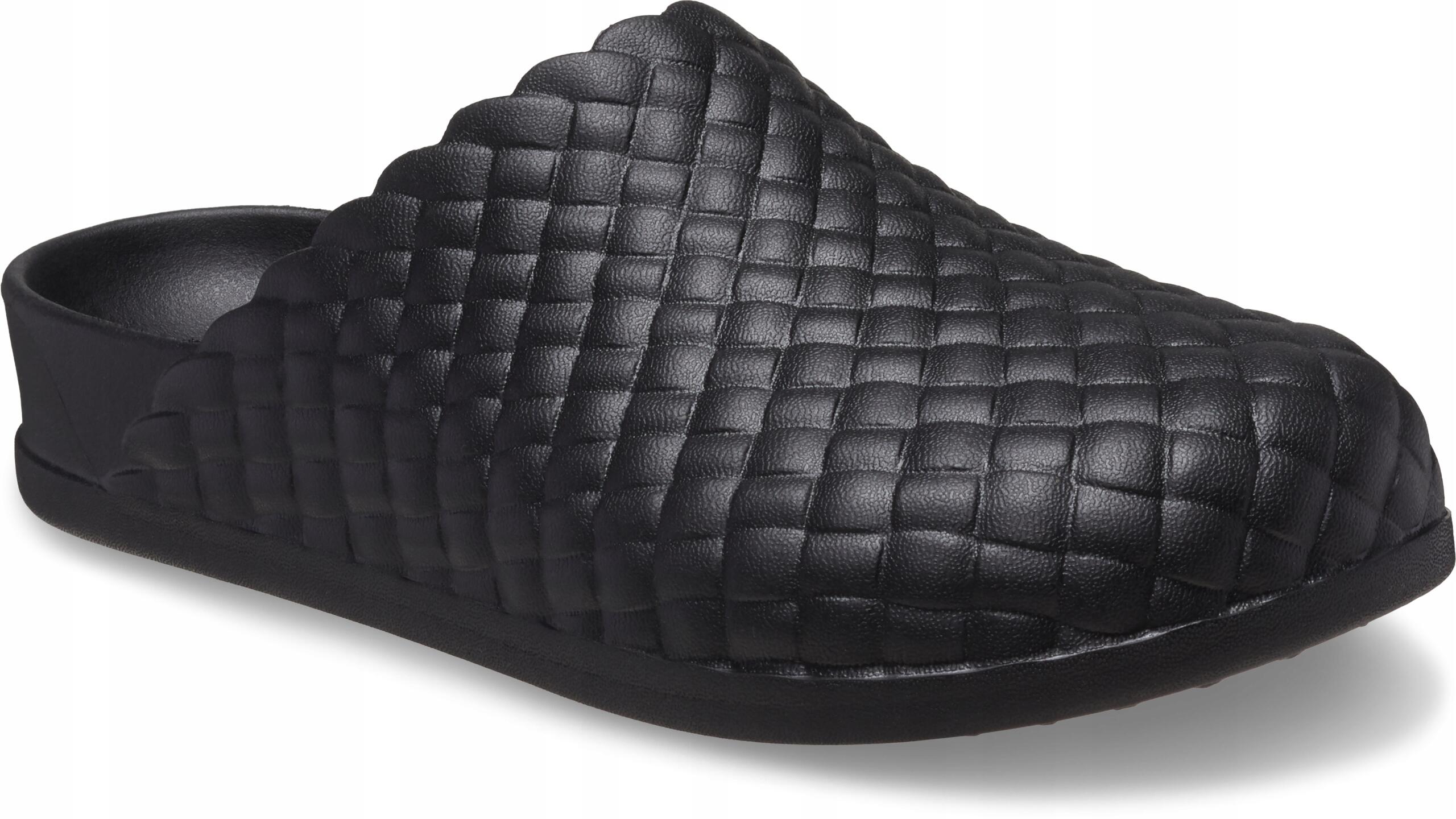 CROCS picture