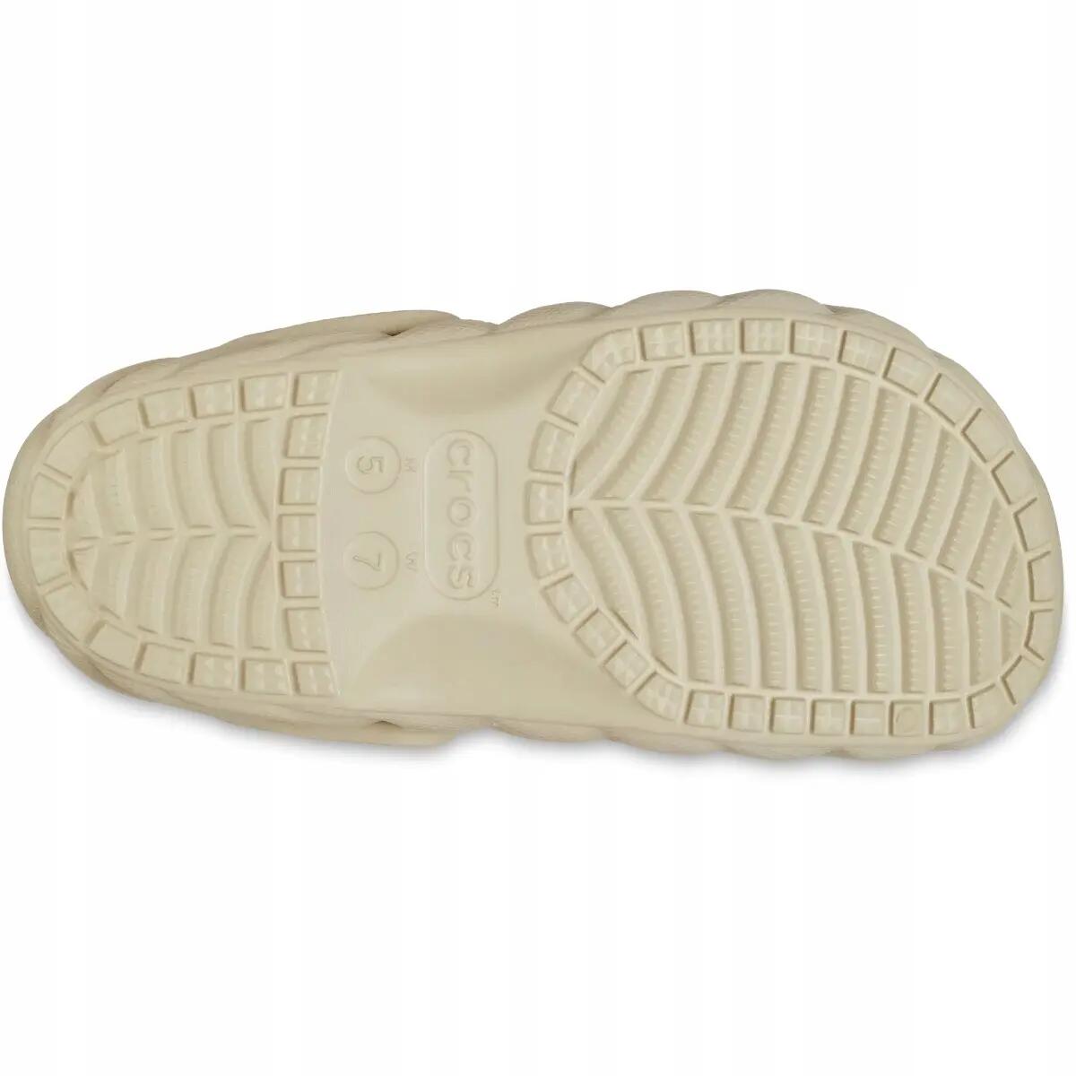 Chodaki Dla Dorosłych Crocs Classic Lined Overpuff Clog 4/6