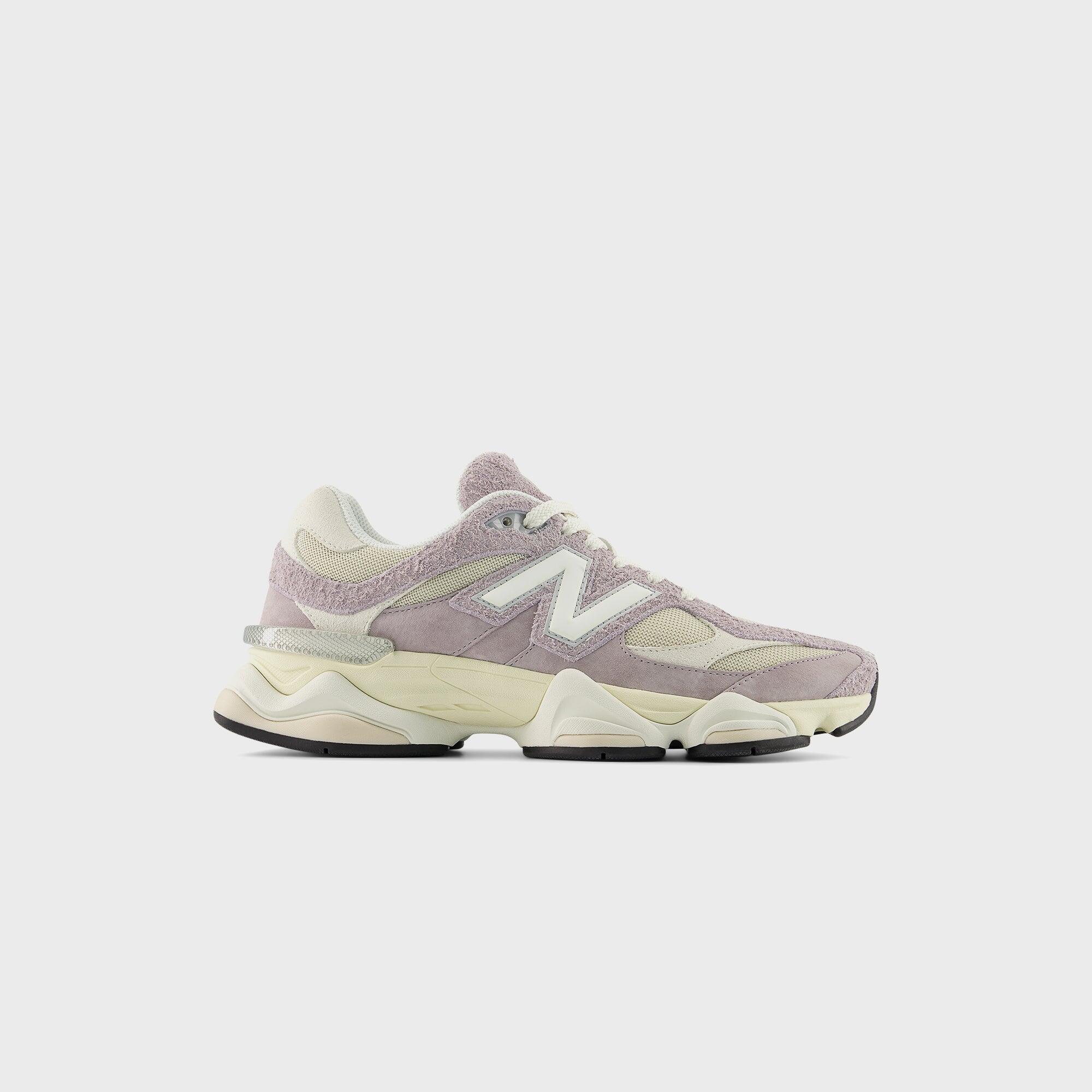 NEW BALANCE picture