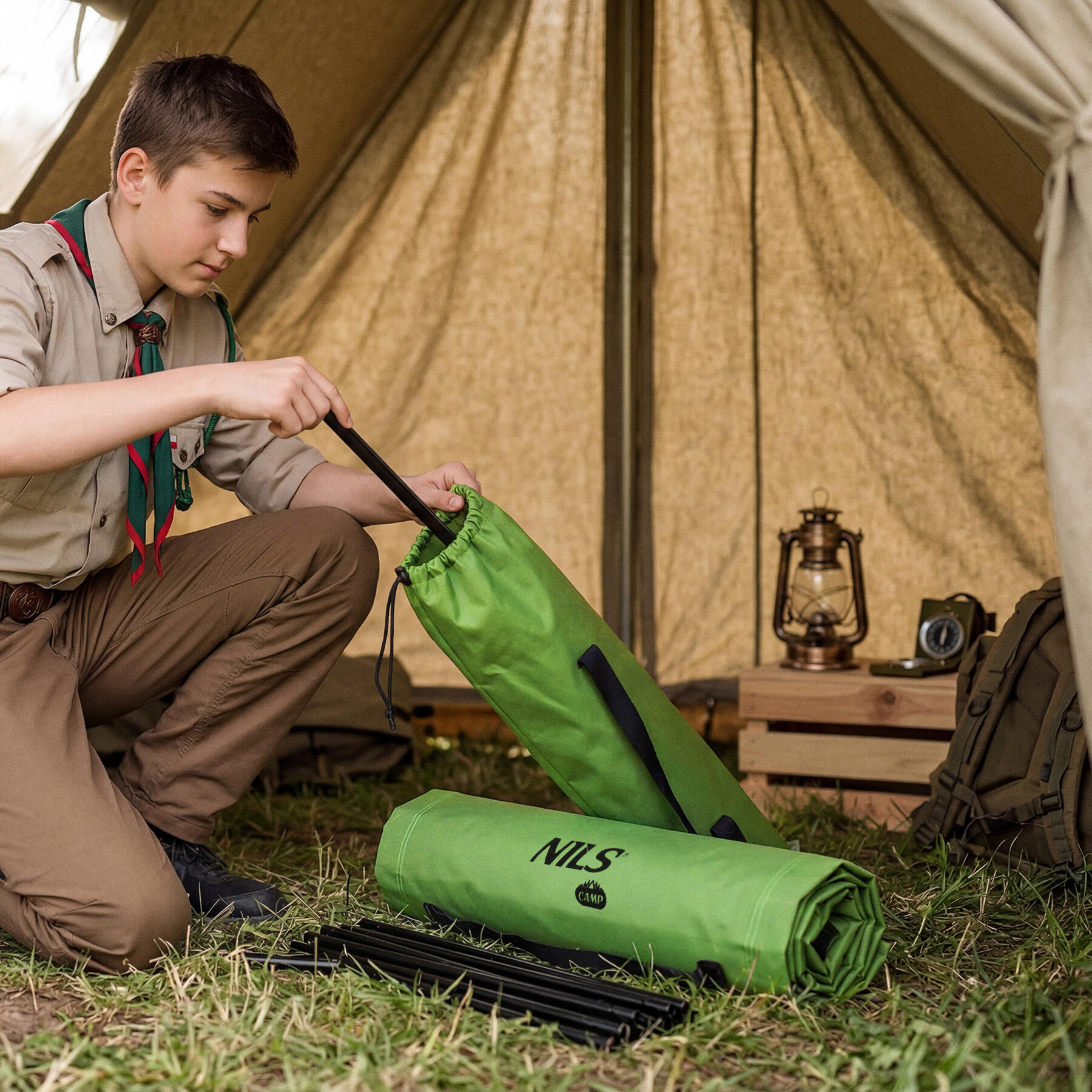 Skládací kempingové lehátko NILS Camp NC3504 6/7