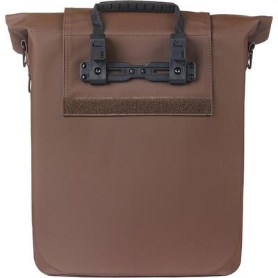 Achtertas basil city 16l