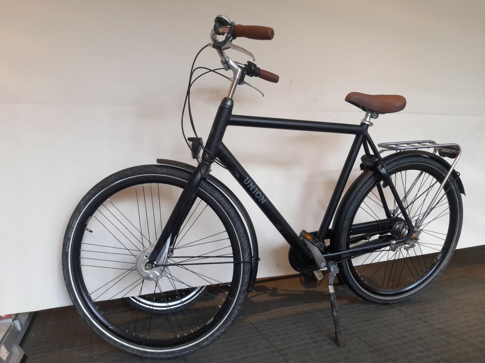 Union Curb zwart, 61 cm frame, 28" city speed 3/5