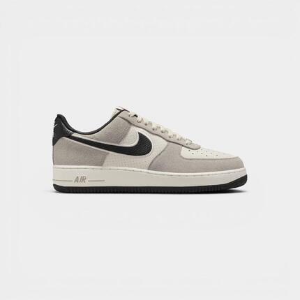 Nike Air Force 1 '07 LV8 Phantom Black