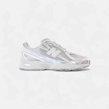 New Balance 740 Metallic Silver