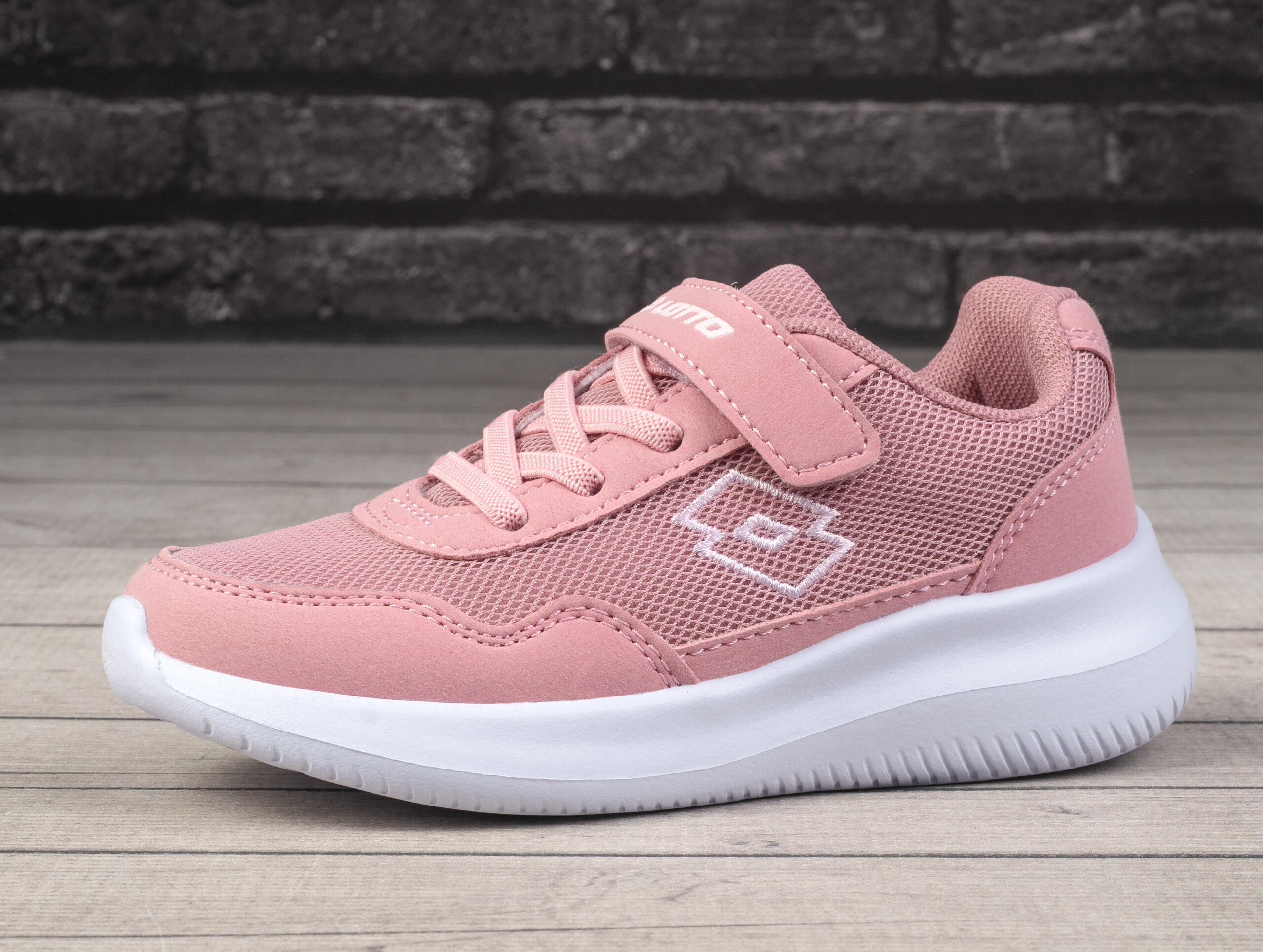 Buty dziecięce sportowe  na rzep Lotto CONNECT K 3/6