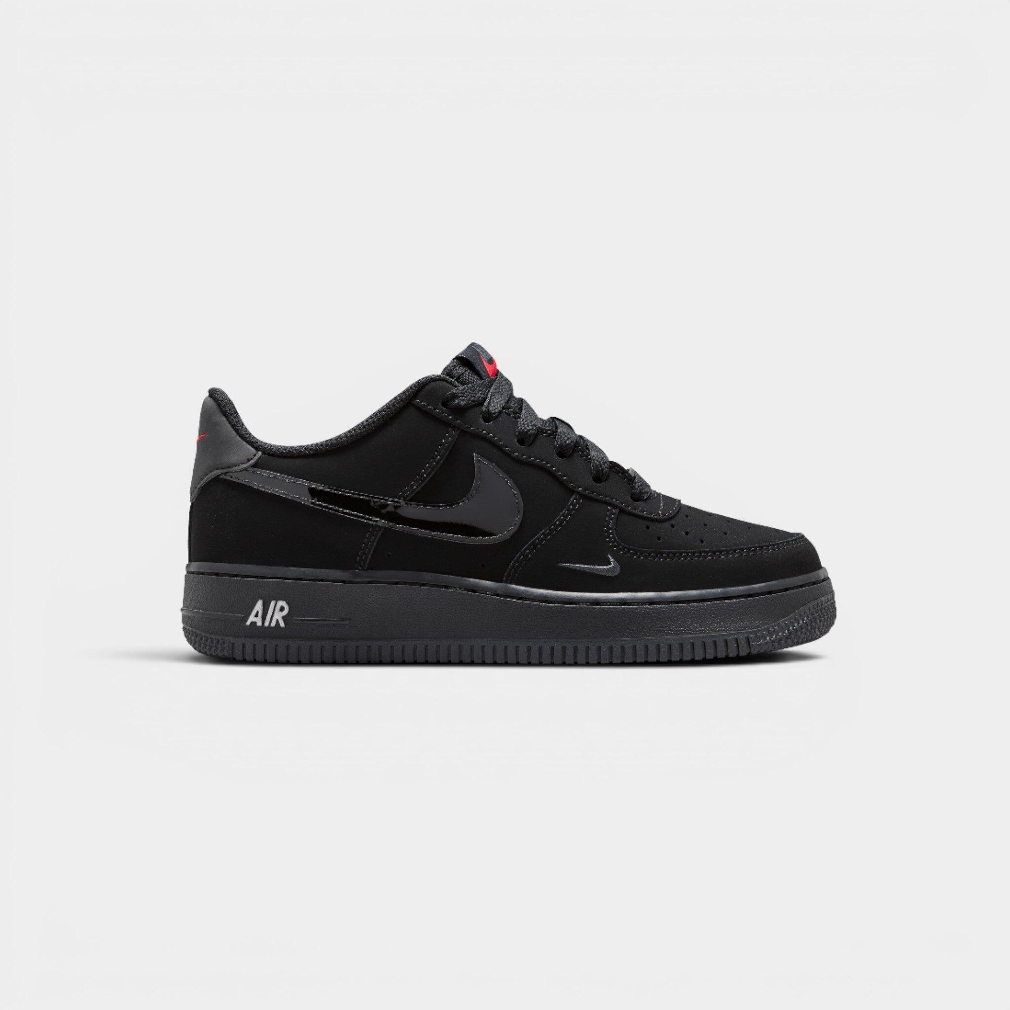 NIKE picture
