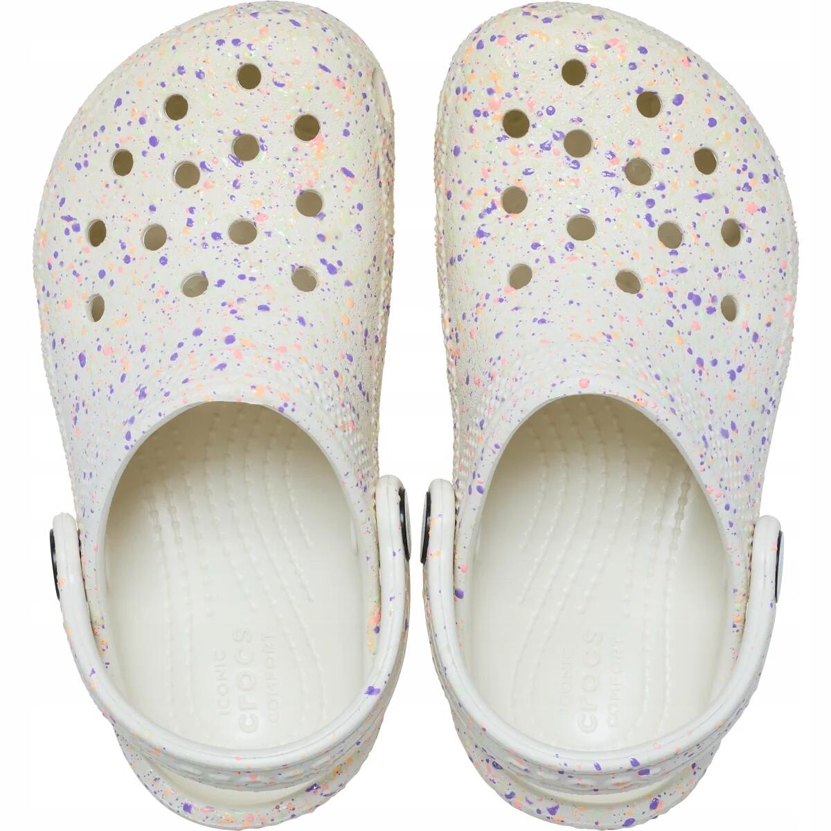 Sandales pour fille Crocs beige. 6/6
