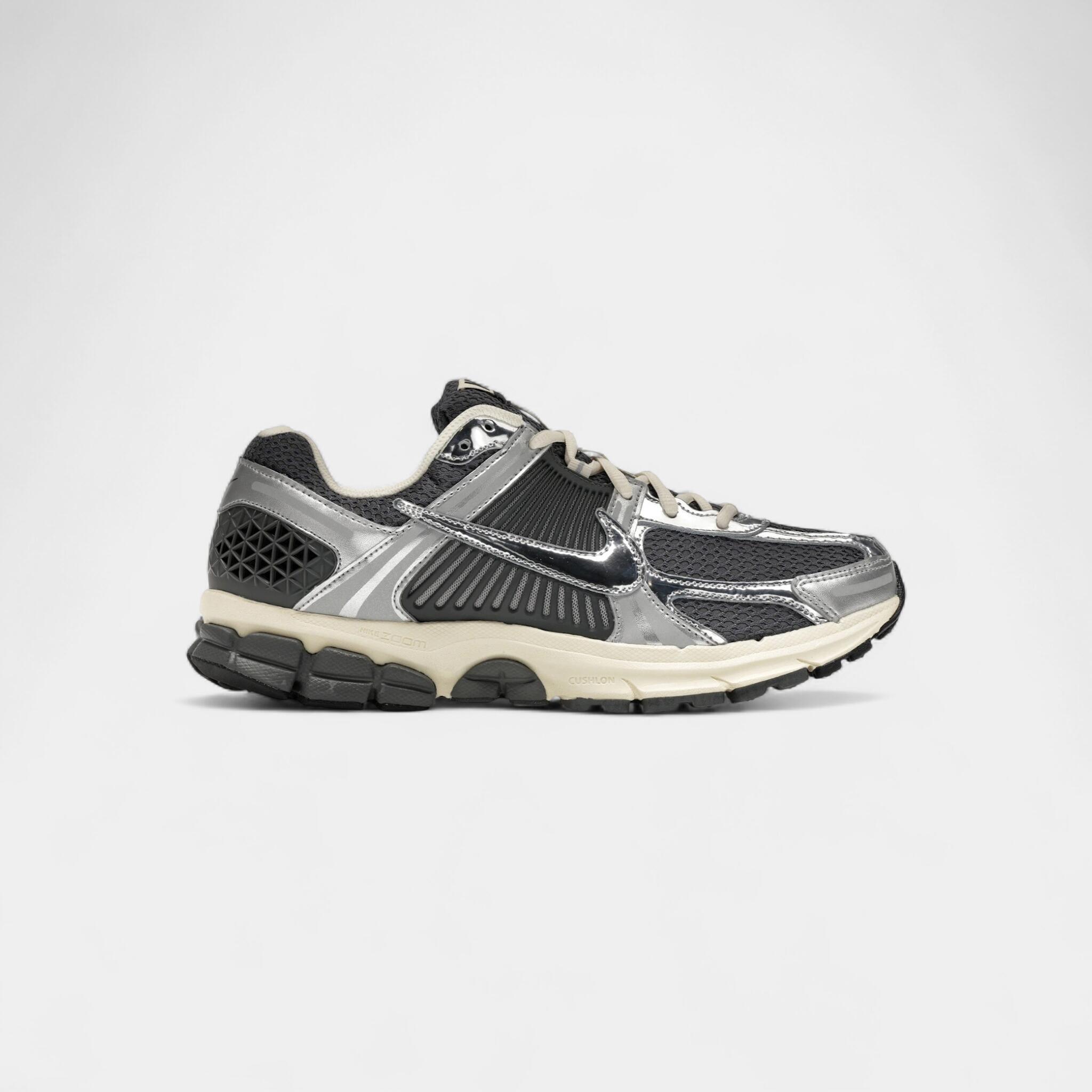 Nike Zoom Vomero 5 Iron Grey Chrome 1/4