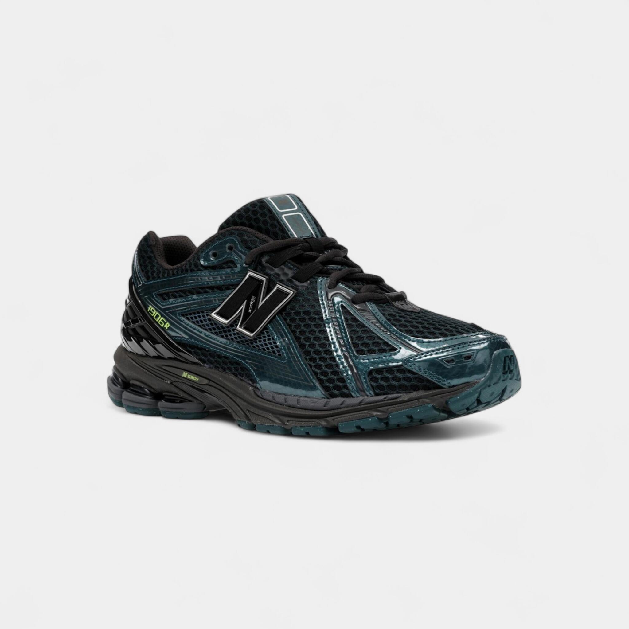 New Balance 1906R Medusa Green Black 2/4