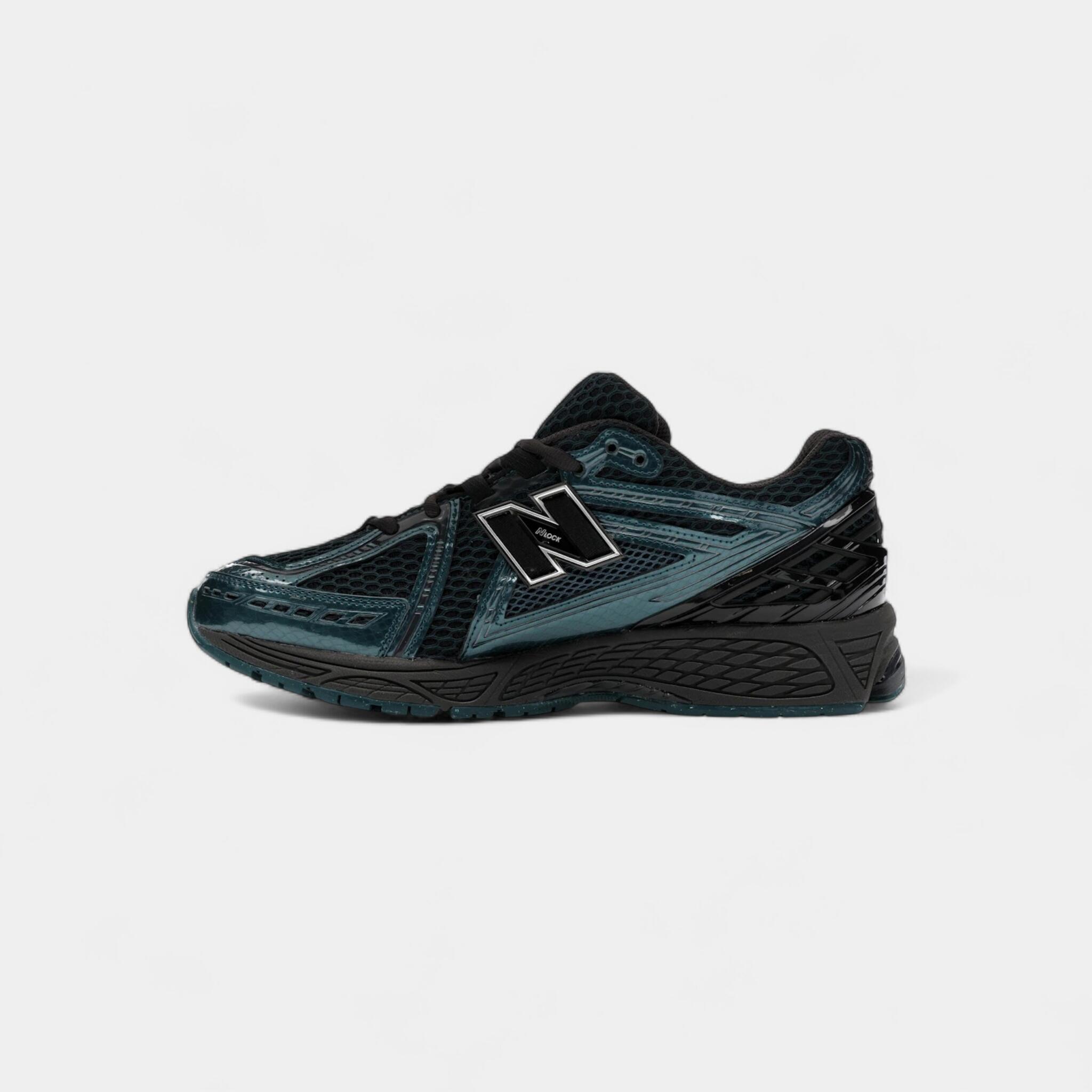 New Balance 1906R Medusa Green Black 4/4