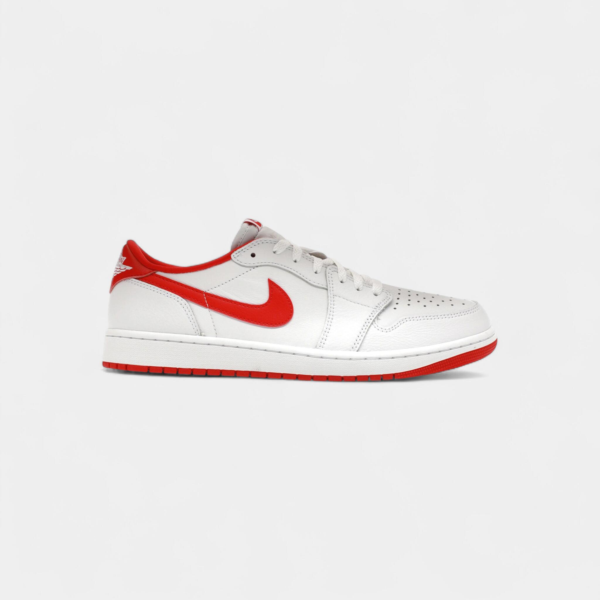Jordan 1 Retro Low OG University Red 1/4
