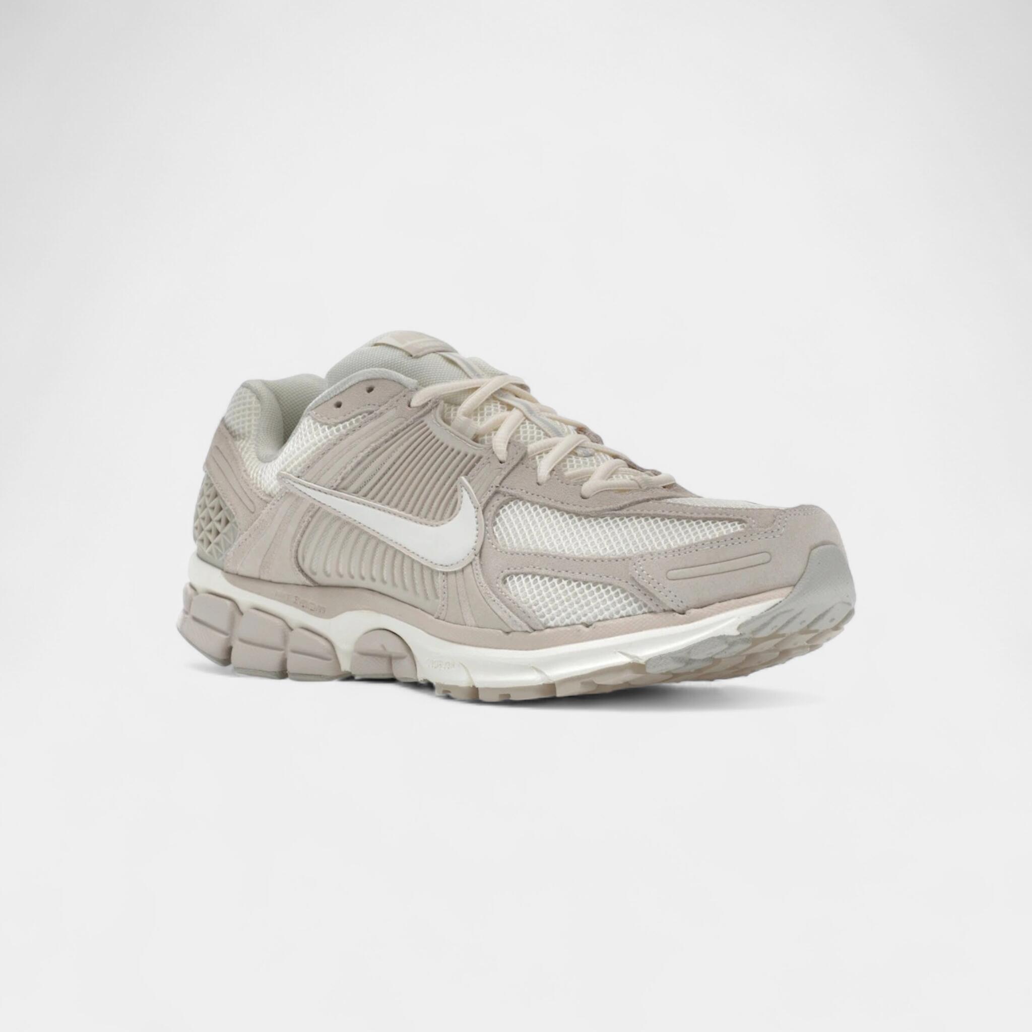 Nike Zoom Vomero 5 Light Orewood Brown 2/4