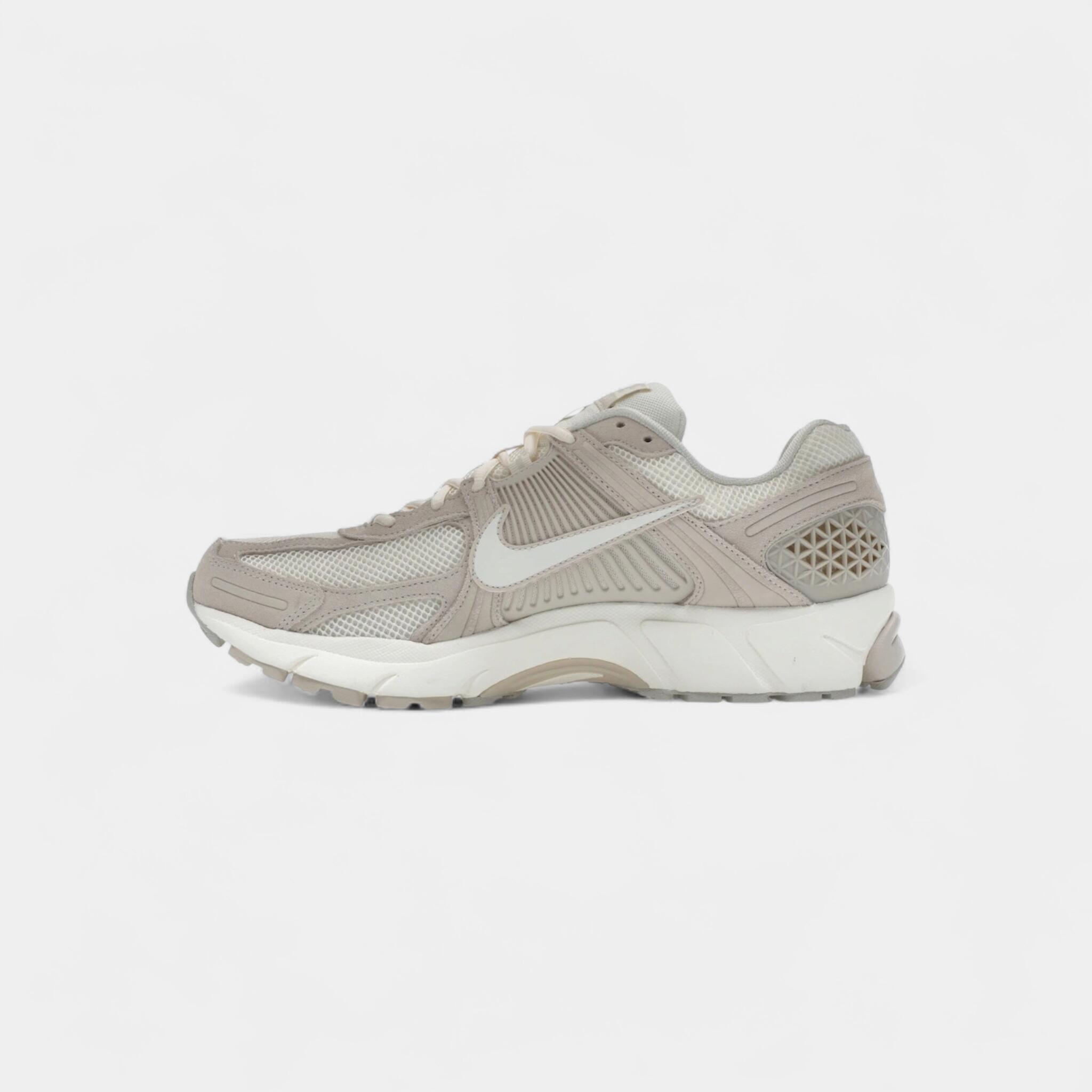 Nike Zoom Vomero 5 Light Orewood Brown 4/4