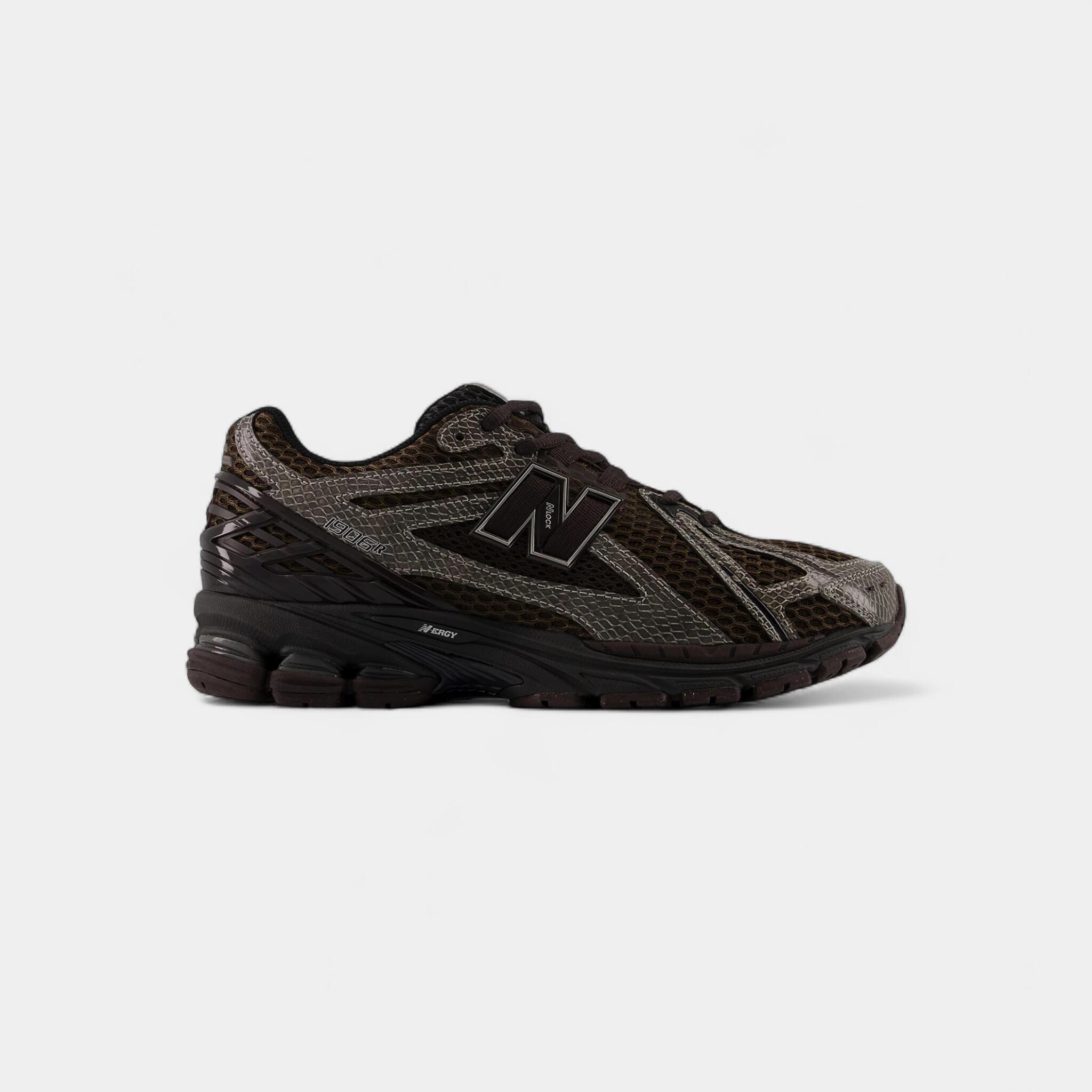 NEW BALANCE picture
