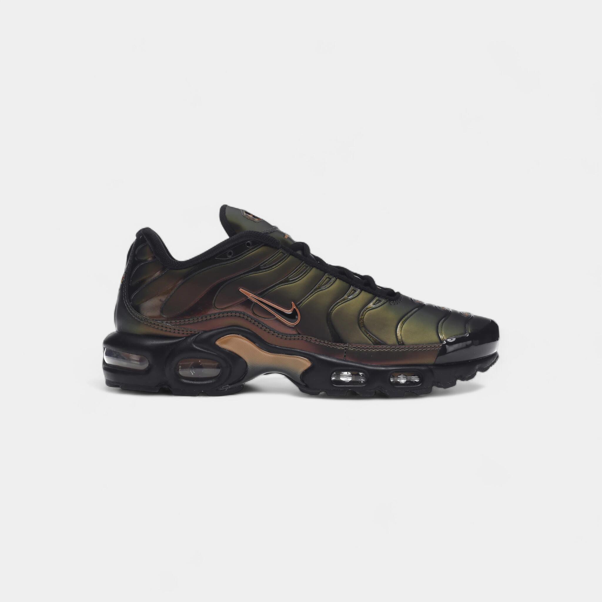 NIKE picture