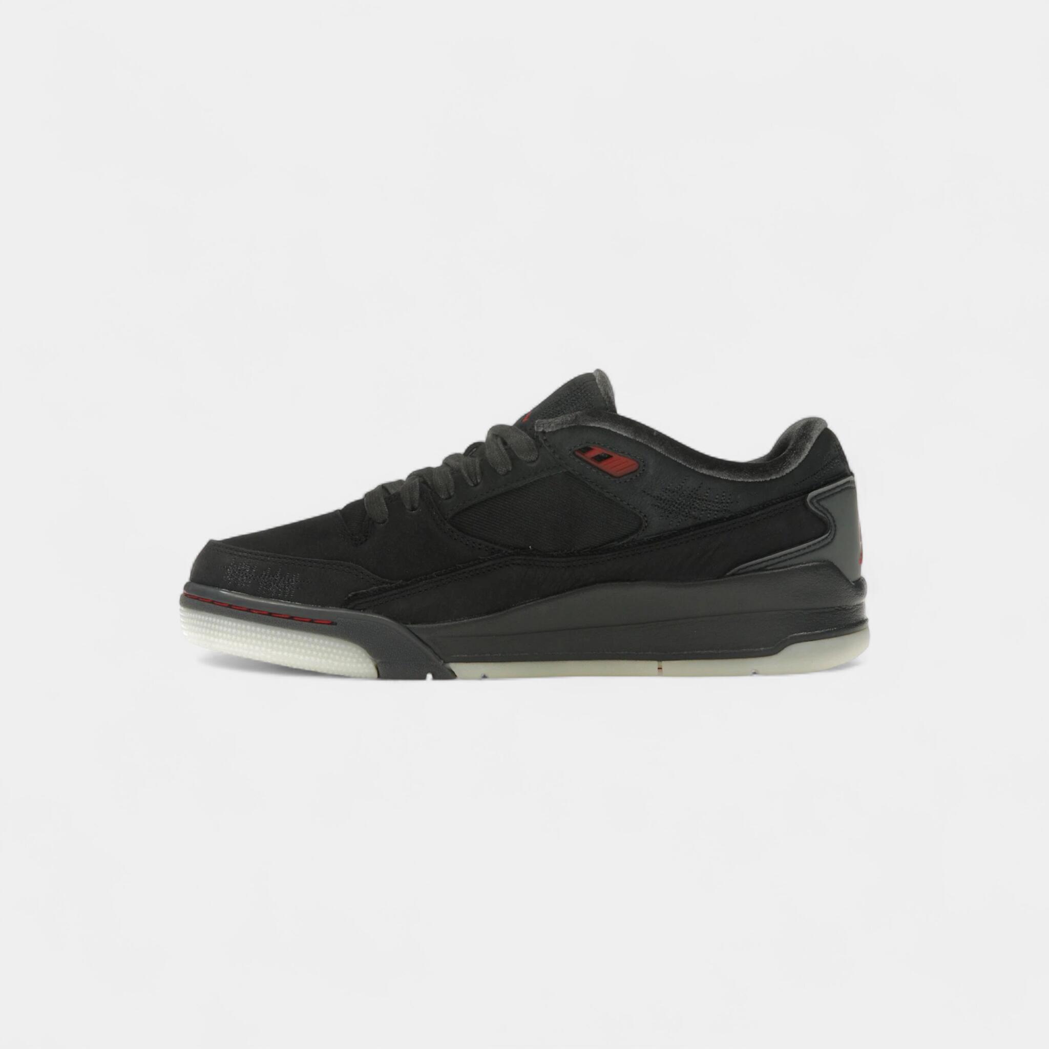 Jordan Flight Court Who Decides War Bred (Women's) 4/4