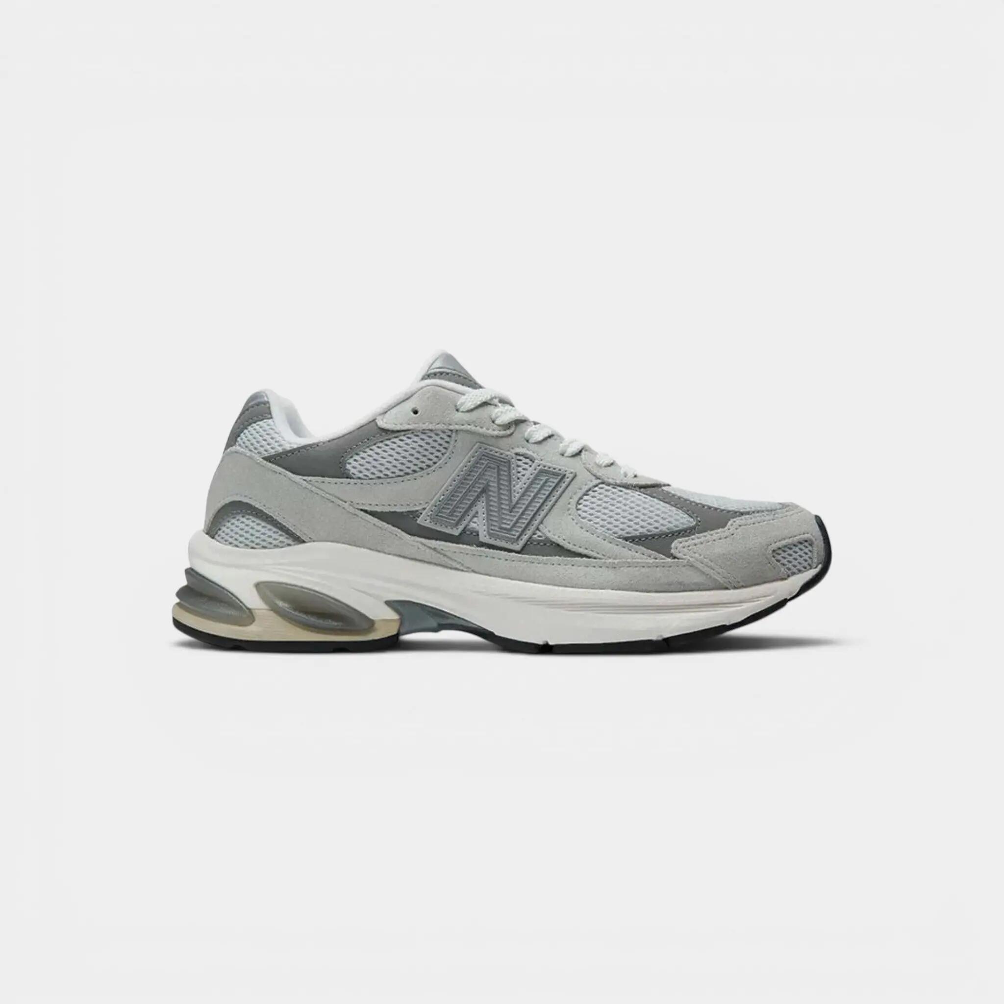 NEW BALANCE picture