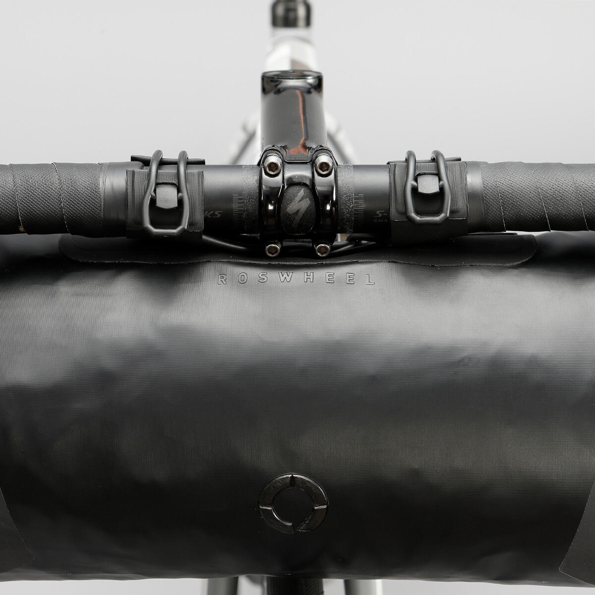 Roswheel Road Handlebar Bag 3/5