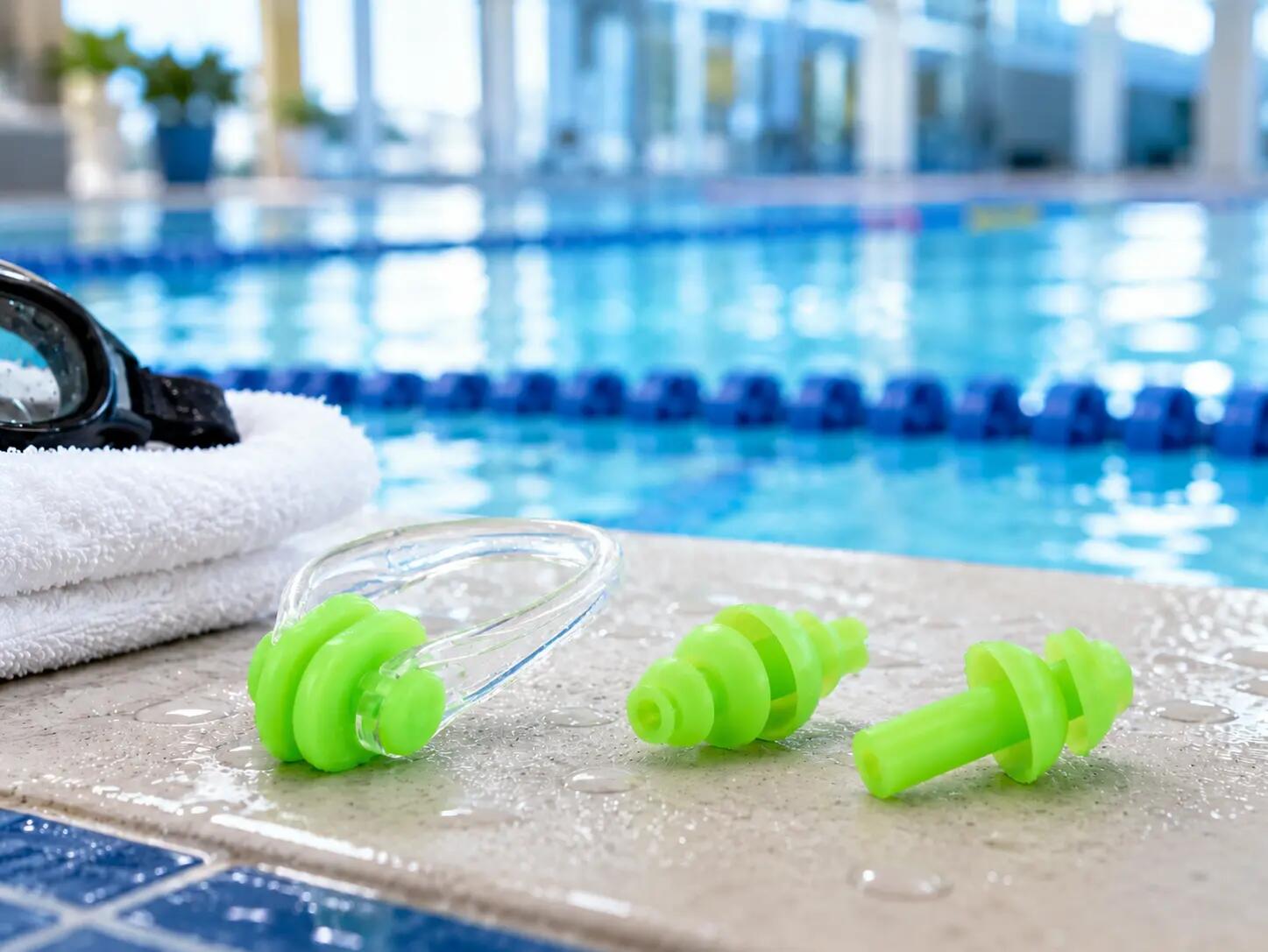 Ohrstöpsel und Nasenklammer-Set im Aqua Sport Box-Schwimmbeutel 4/4
