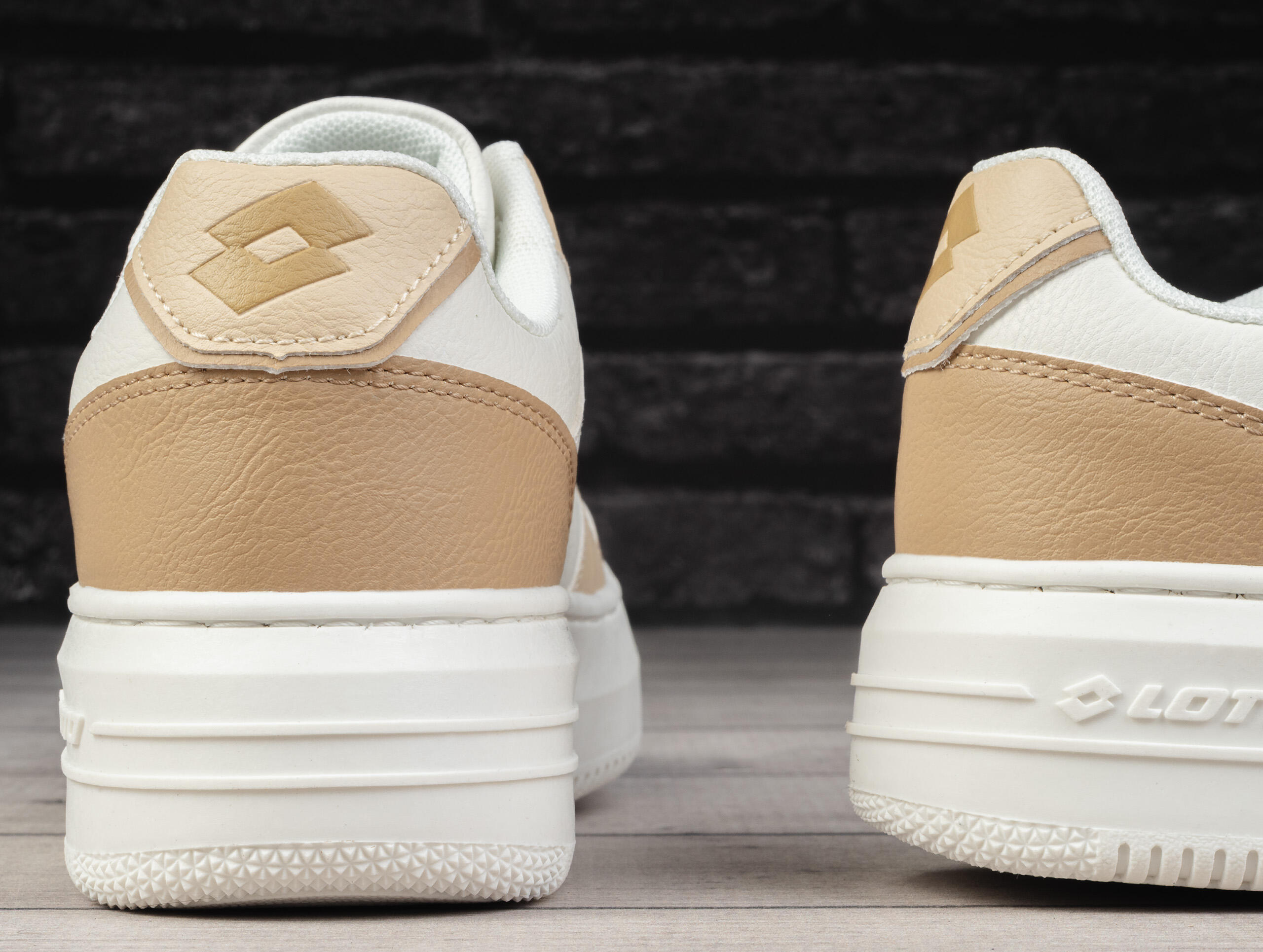 Buty damskie sportowe  Lotto PALIOT 4/6