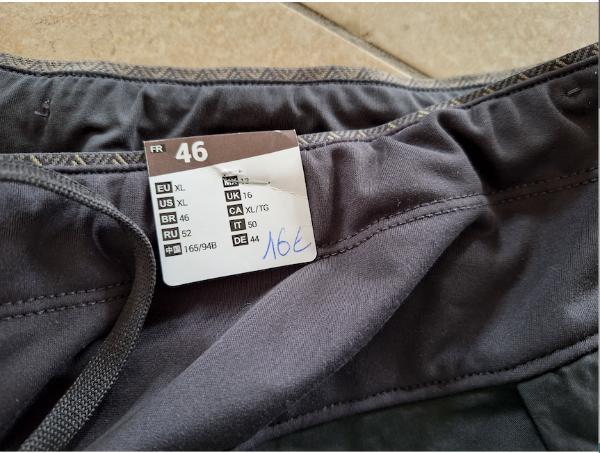 Entre Particuliers - jupe avec short 2/4
