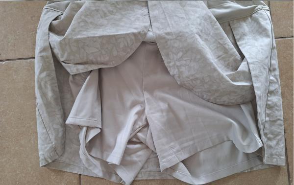 Entre Particuliers - jupe avec short 2/4