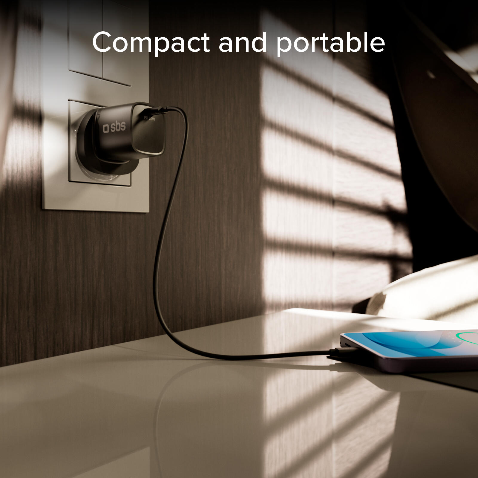 Caricatore caricabatterie con presa USB-C a 20W di potenza e spina inglese UK 7/7