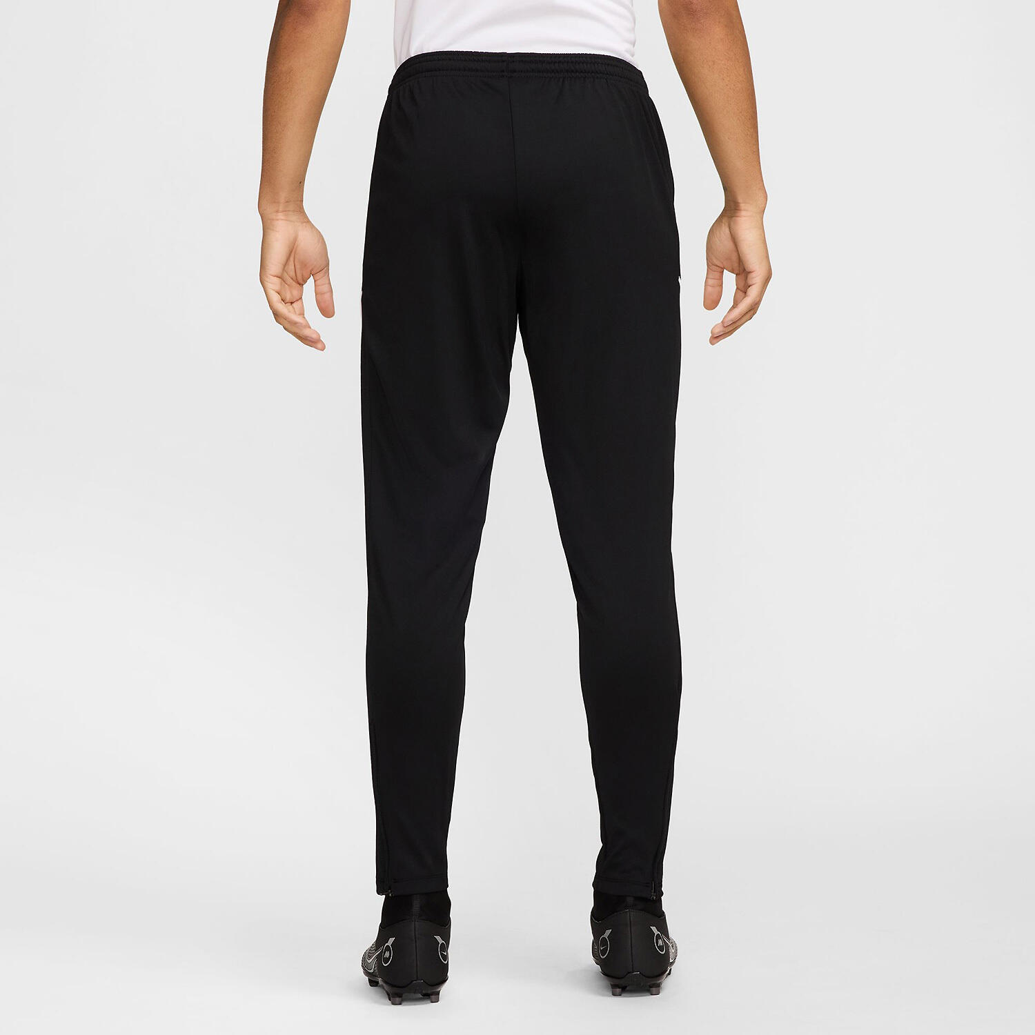 Pantaloni da uomo Nike Academy df neri. 2/6