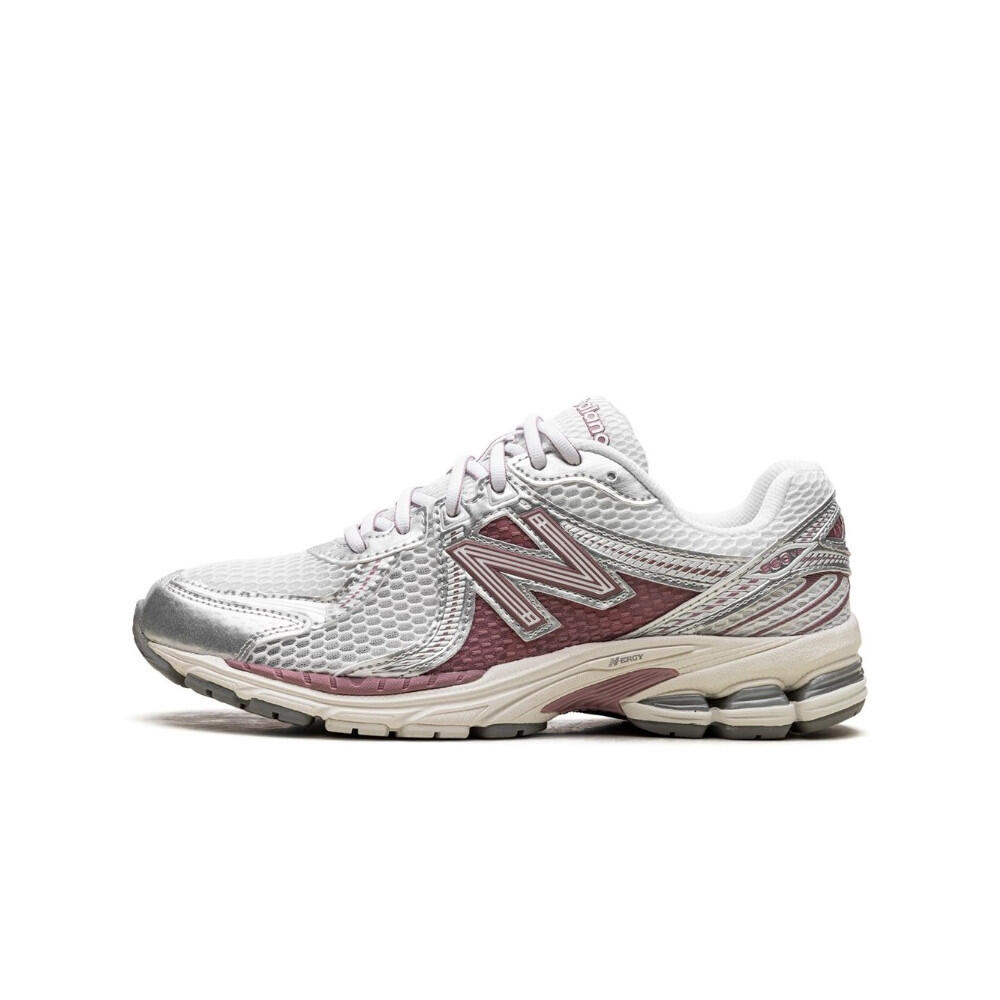 NEW BALANCE picture