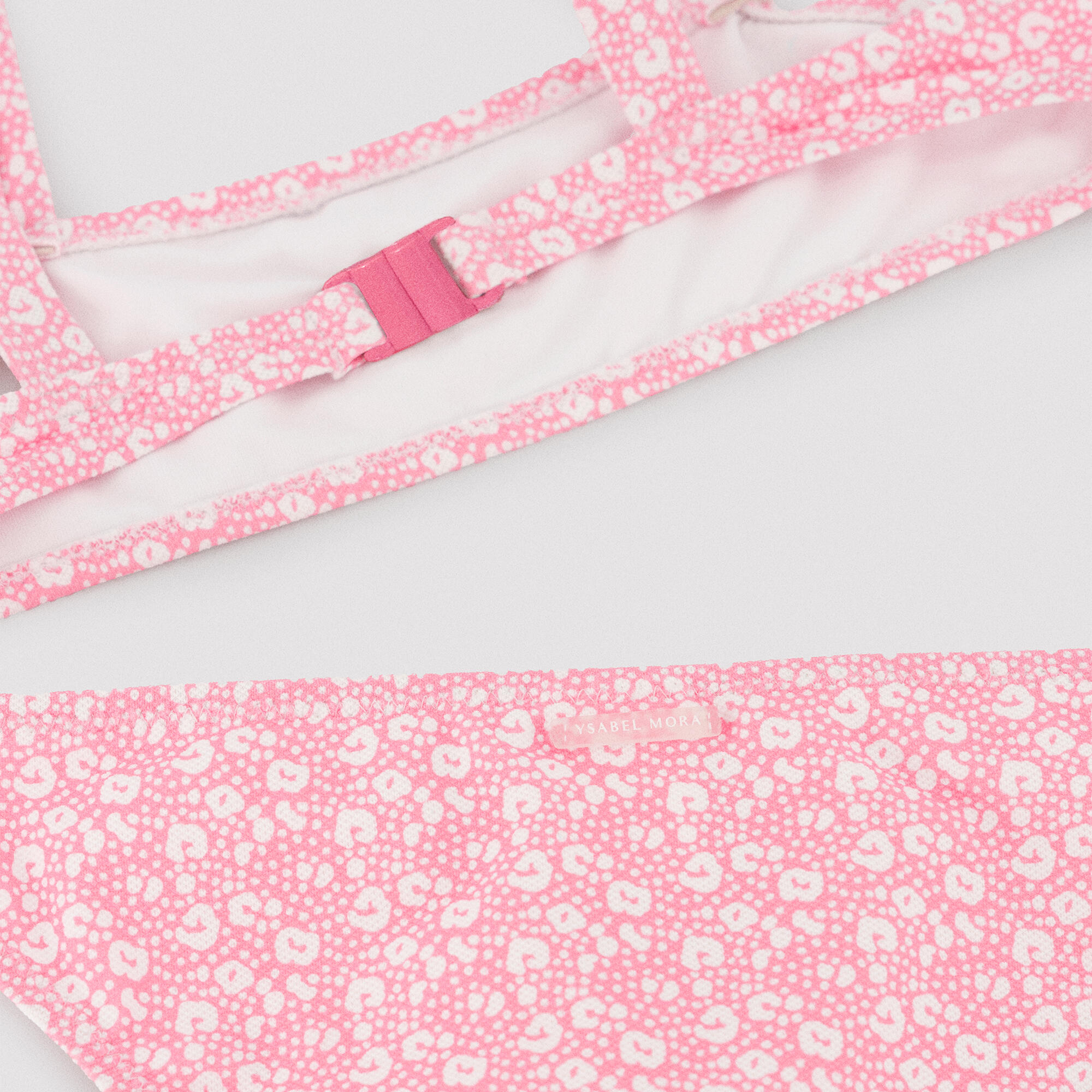 Conjunto bikini niña detalles volantes estampado leopardo rosa 3/7