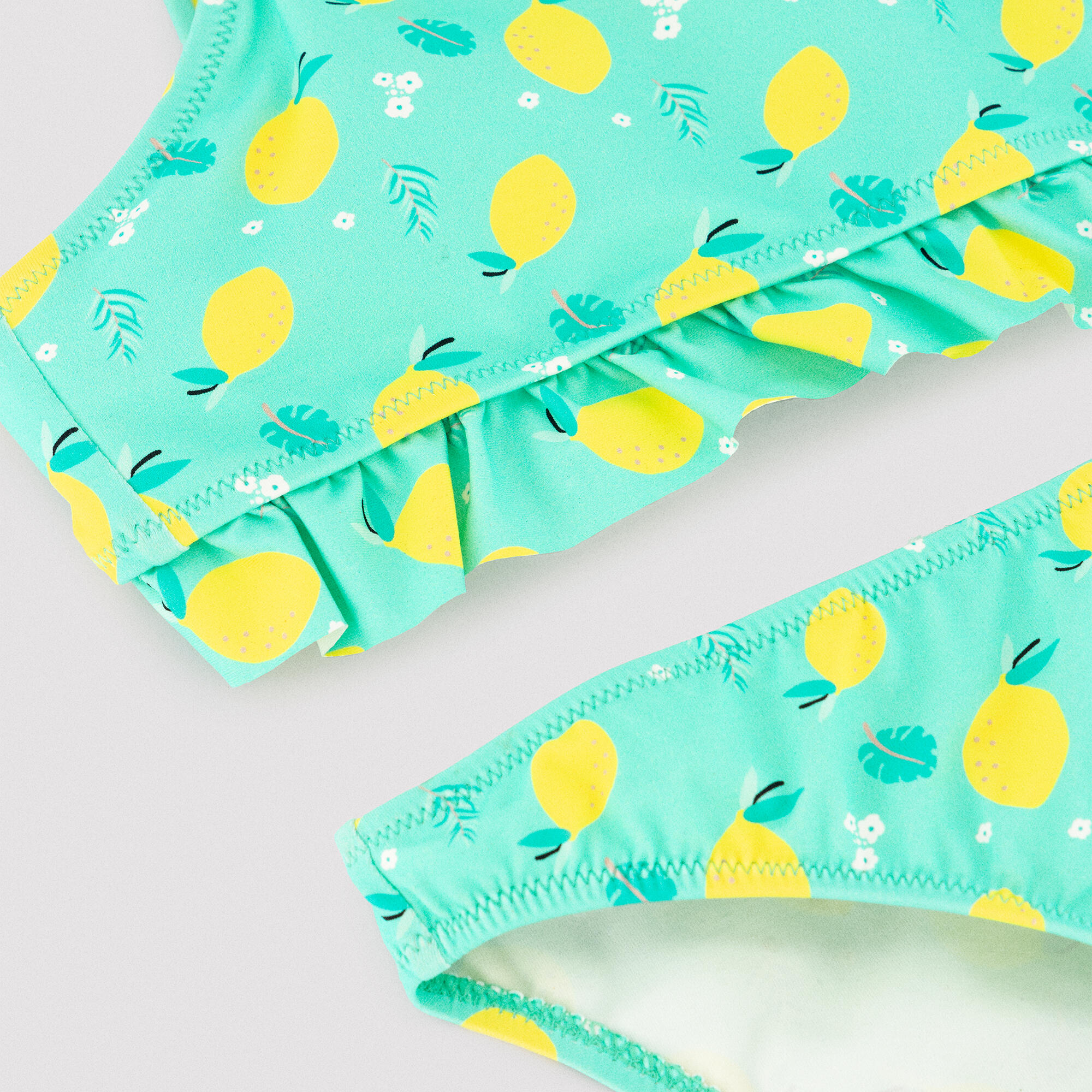 Bikini niña detalle volante estampado limones 2/5
