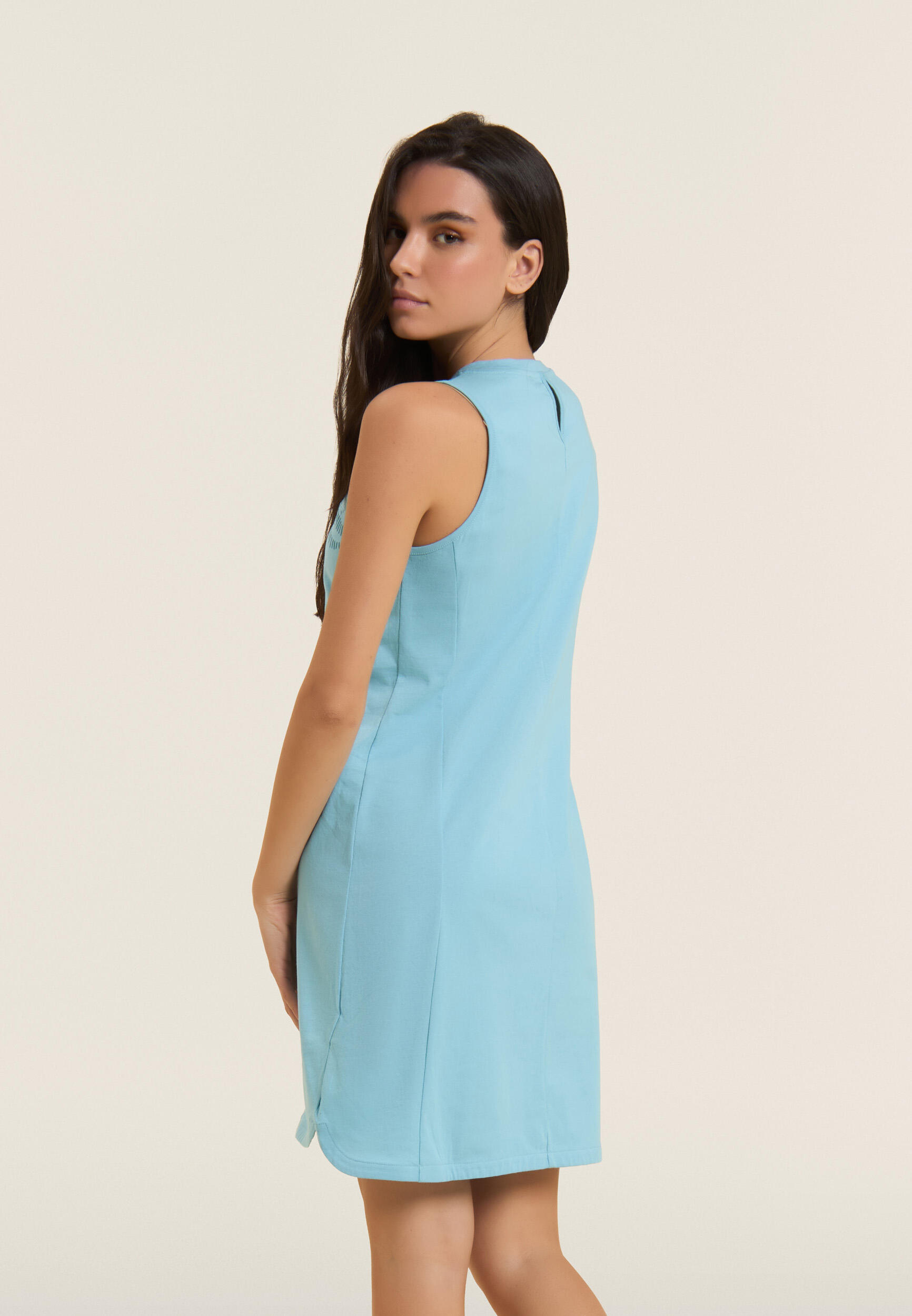 Robe à motif graphique et détails découpés 3/5
