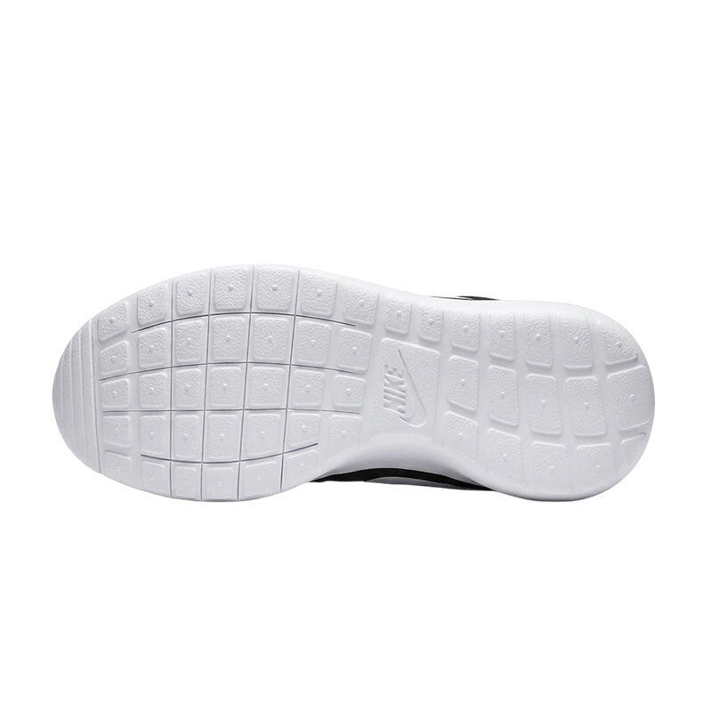 Cesto Nike ROSHERUN NM BR 4/4