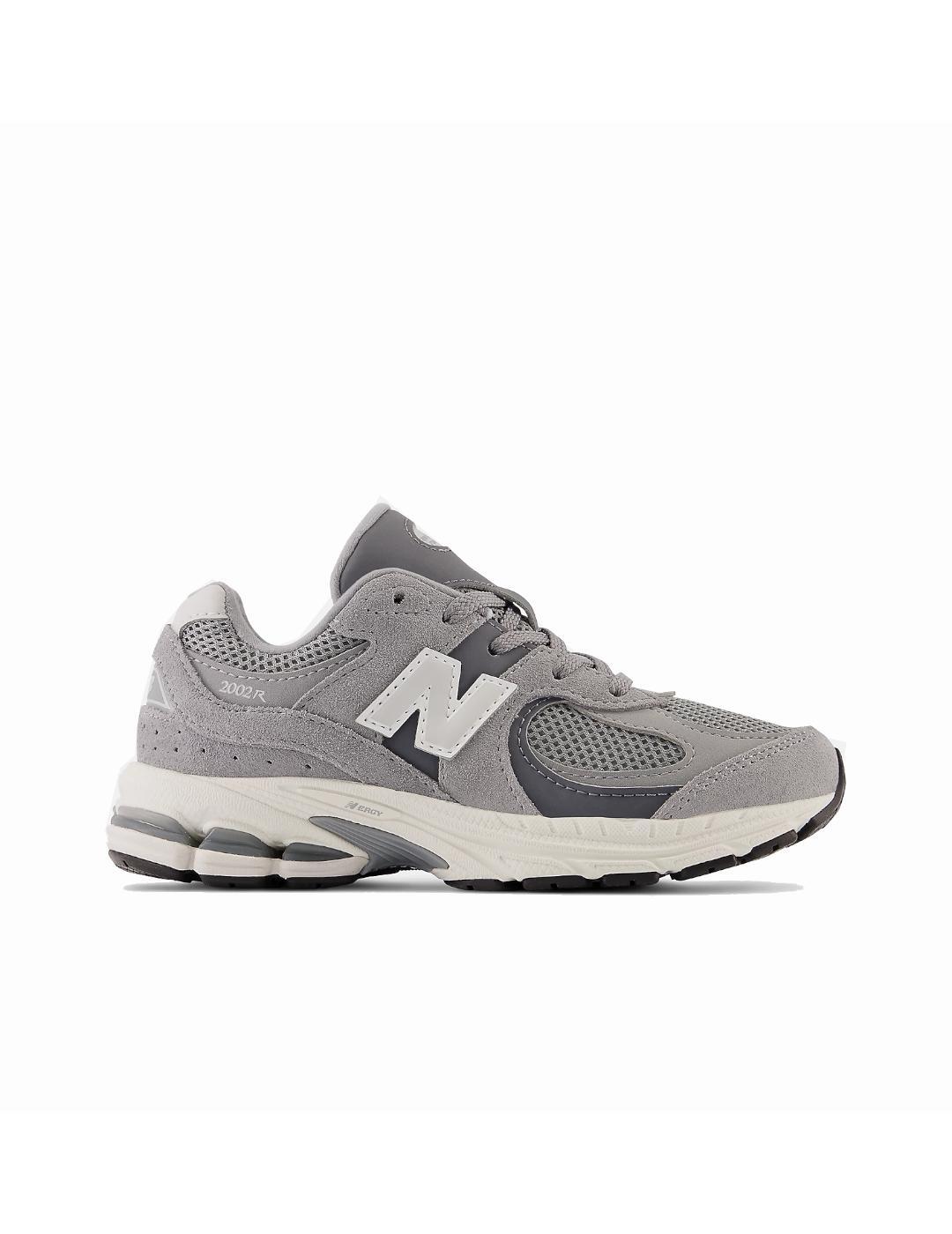 NEW BALANCE picture