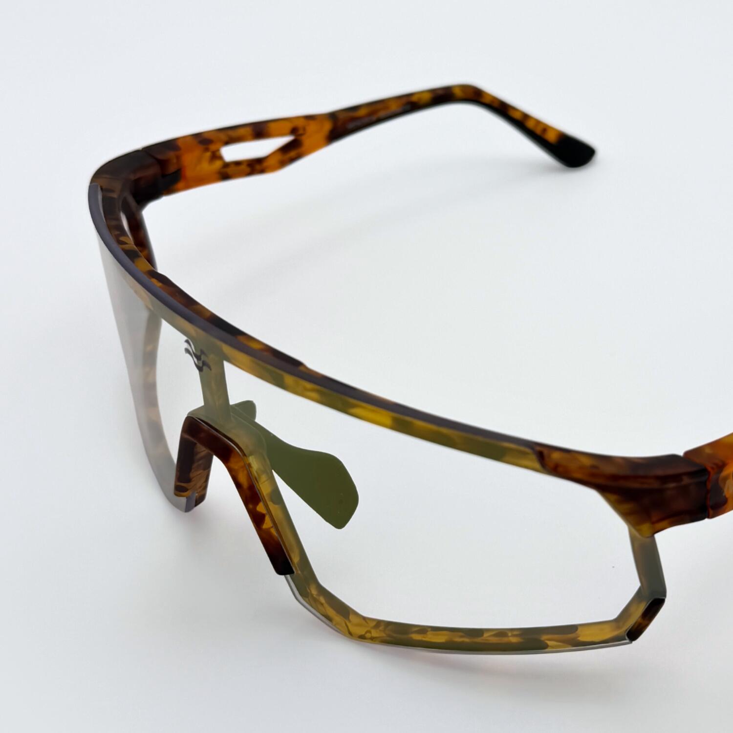 MOS EYEWEAR MENORCA TIGER PHOTOCHROMIC EVO SPORTZONNEBRIL 2/6