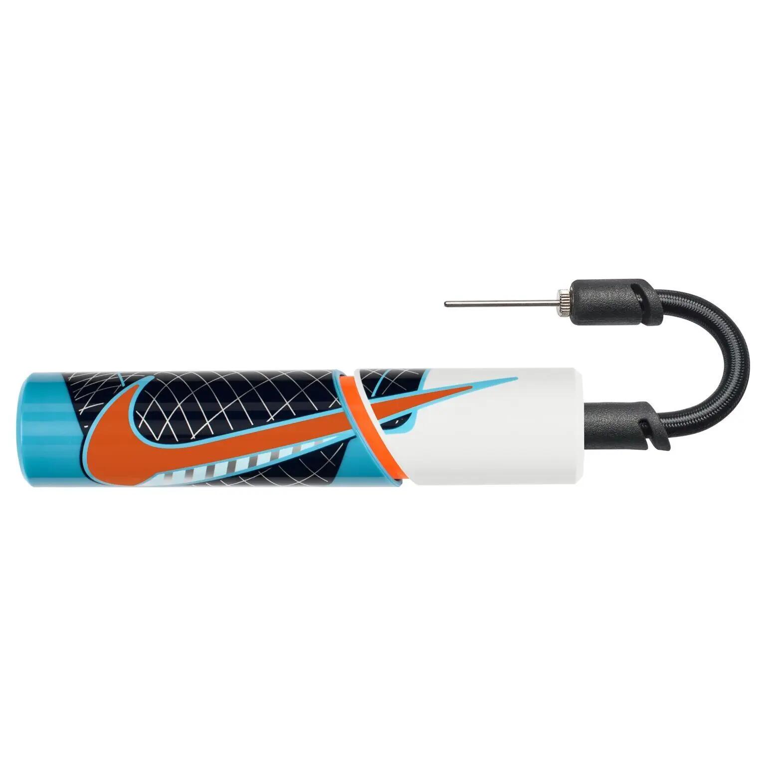 NIKE Pumpa na míče Essential INTL