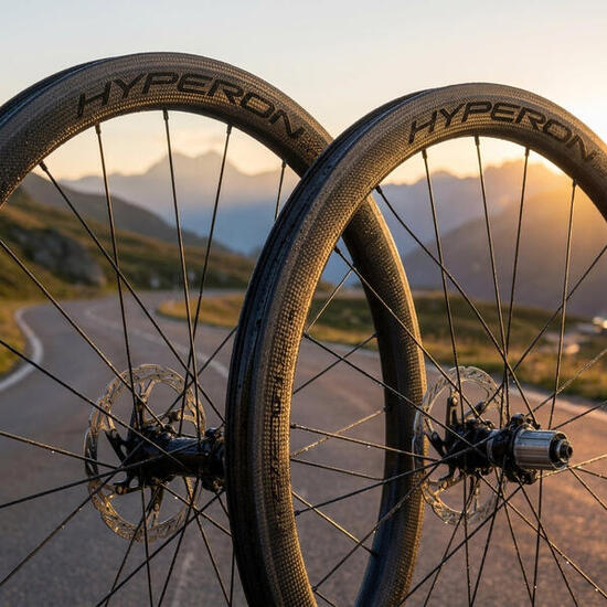 Set di ruote per biciclette a disco Campagnolo Hyperon 2Wf Tlr Cl Shimano