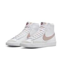 Scarpa universali donna Nike W Blazer Mid 77 4/4