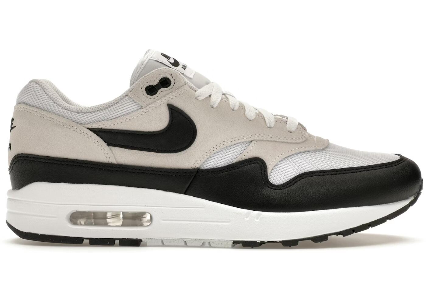 NIKE picture