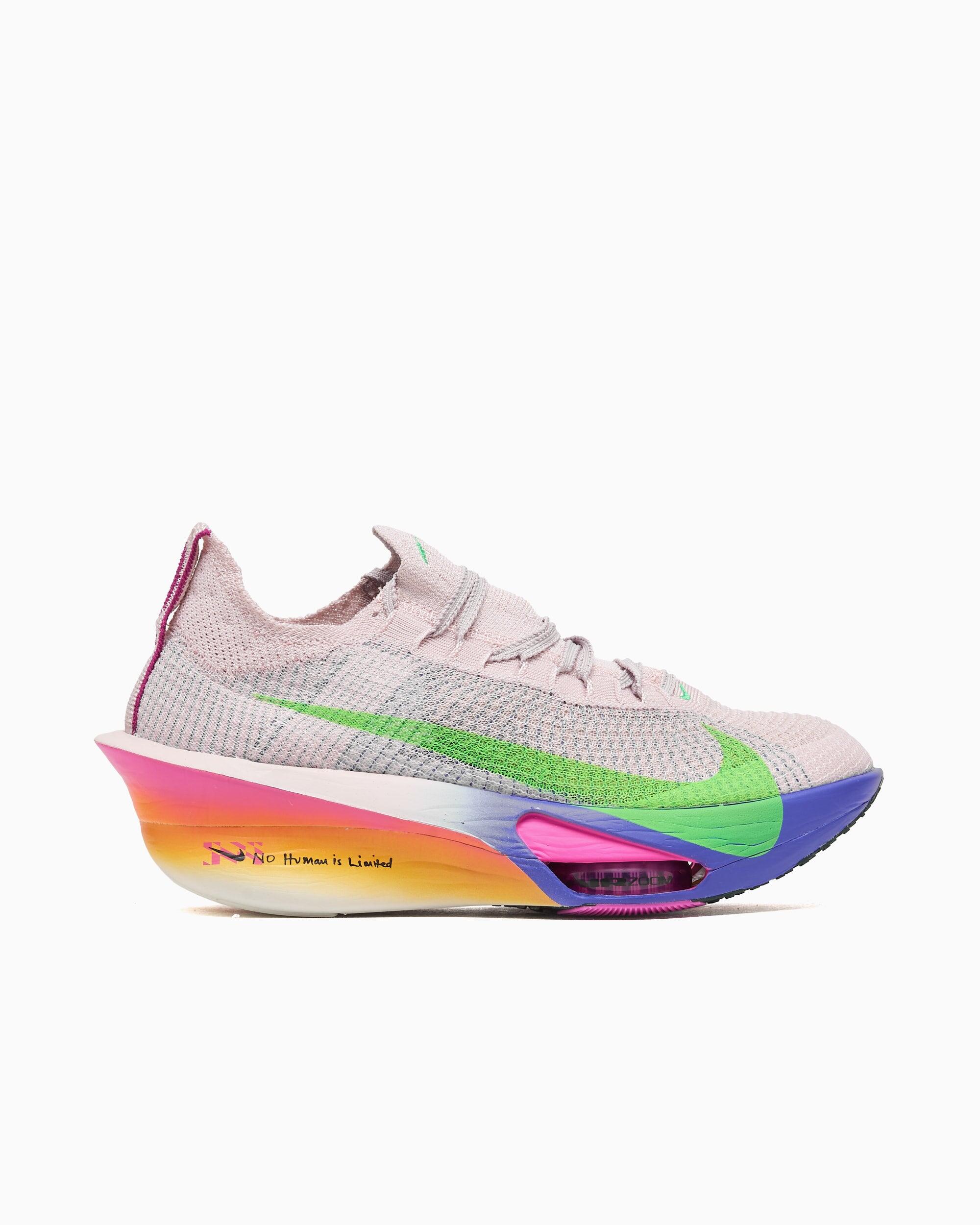 NIKE picture